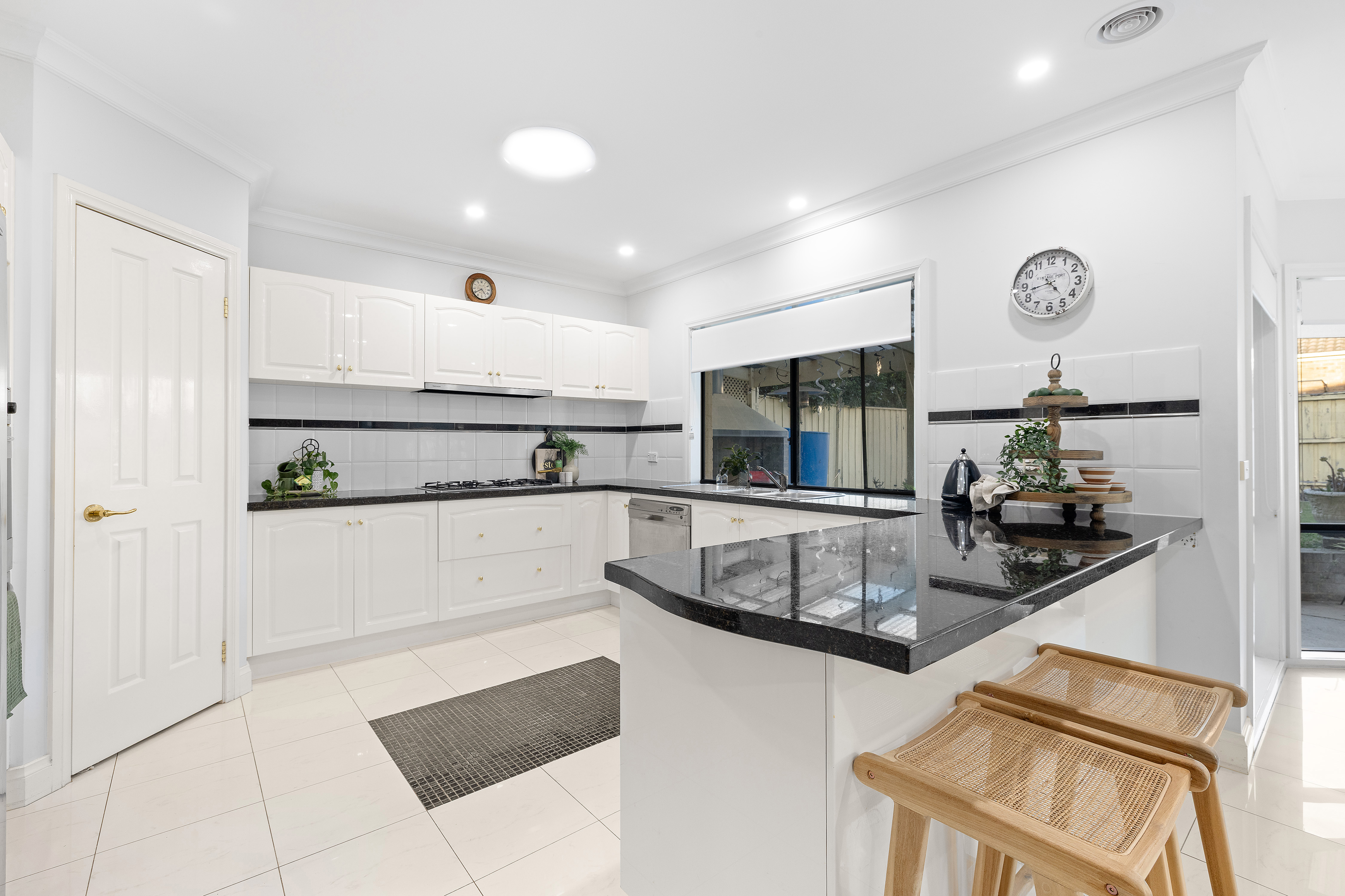 28 Langhorne Crescent, Rowville, Vic, 3178 - Image 8