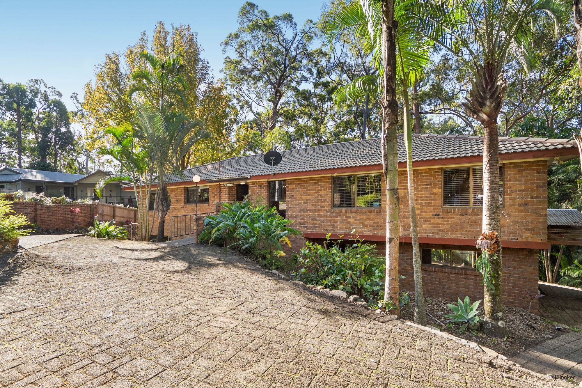 3 HORSMAN ROAD, Elanora QLD 4221 - Image 1
