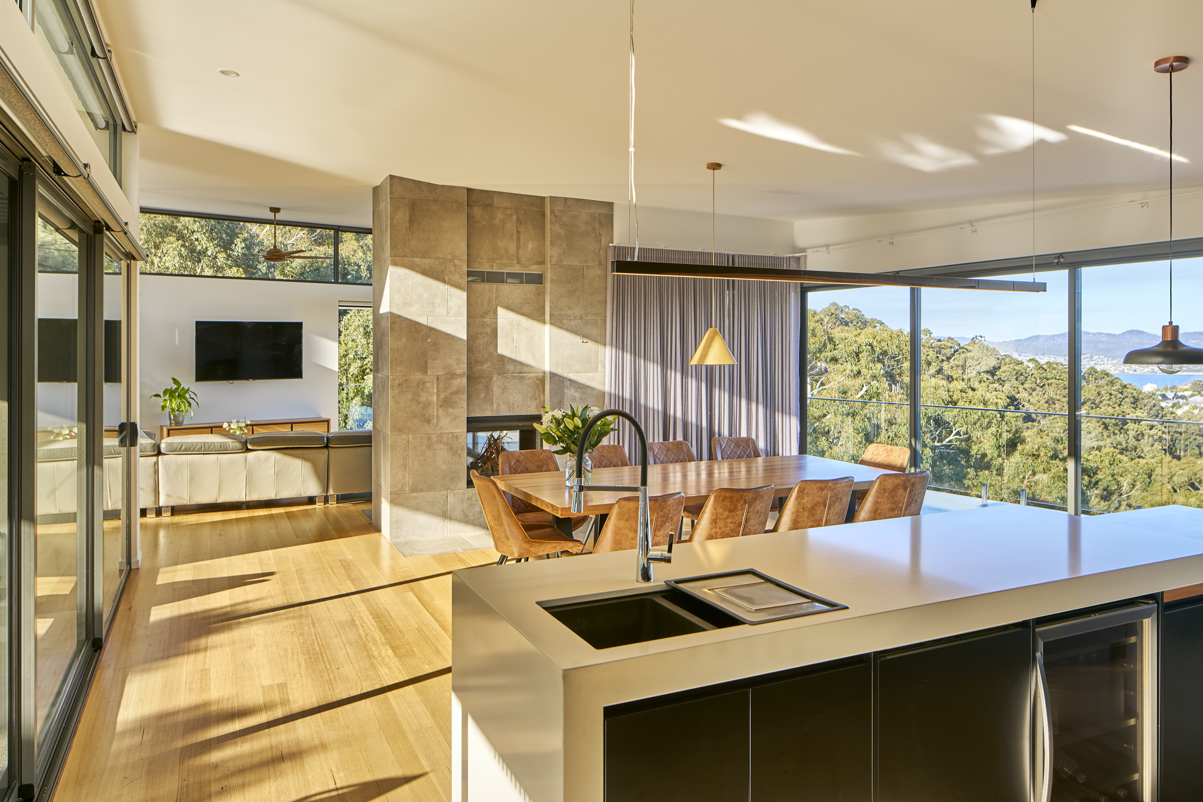28 THELMA DRIVE, West Hobart TAS 7000 - Image 10