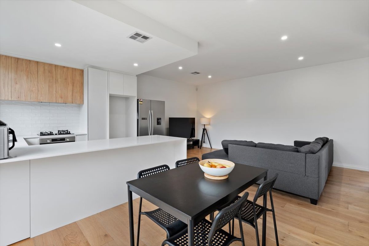 2-bedroom unit at 2/59 Jetty Road, Rosebud, VIC 3939, Mornington Peninsula, Victoria
