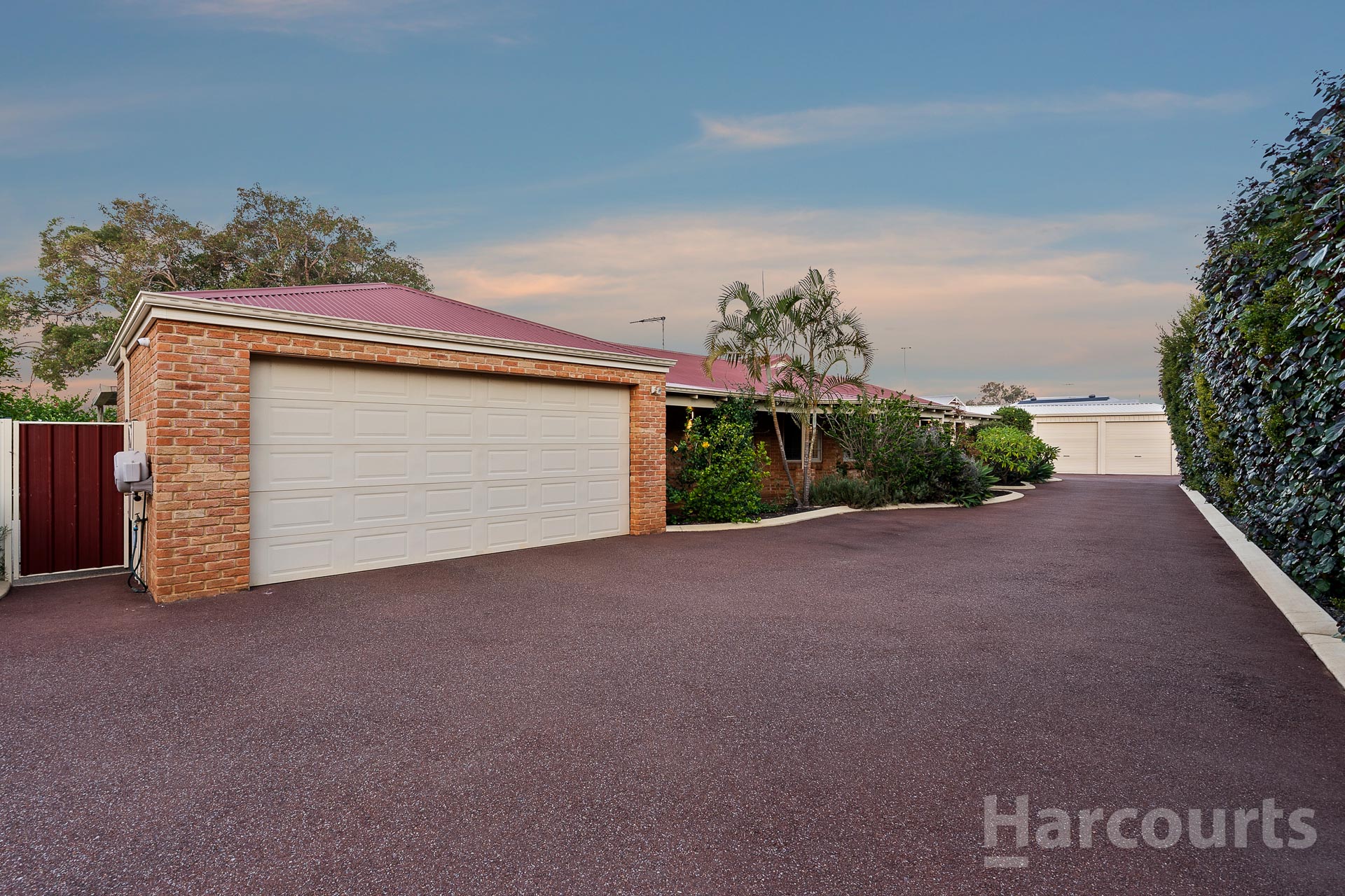 17 WATTLEGLEN AVENUE, Erskine WA 6210 - Image 7
