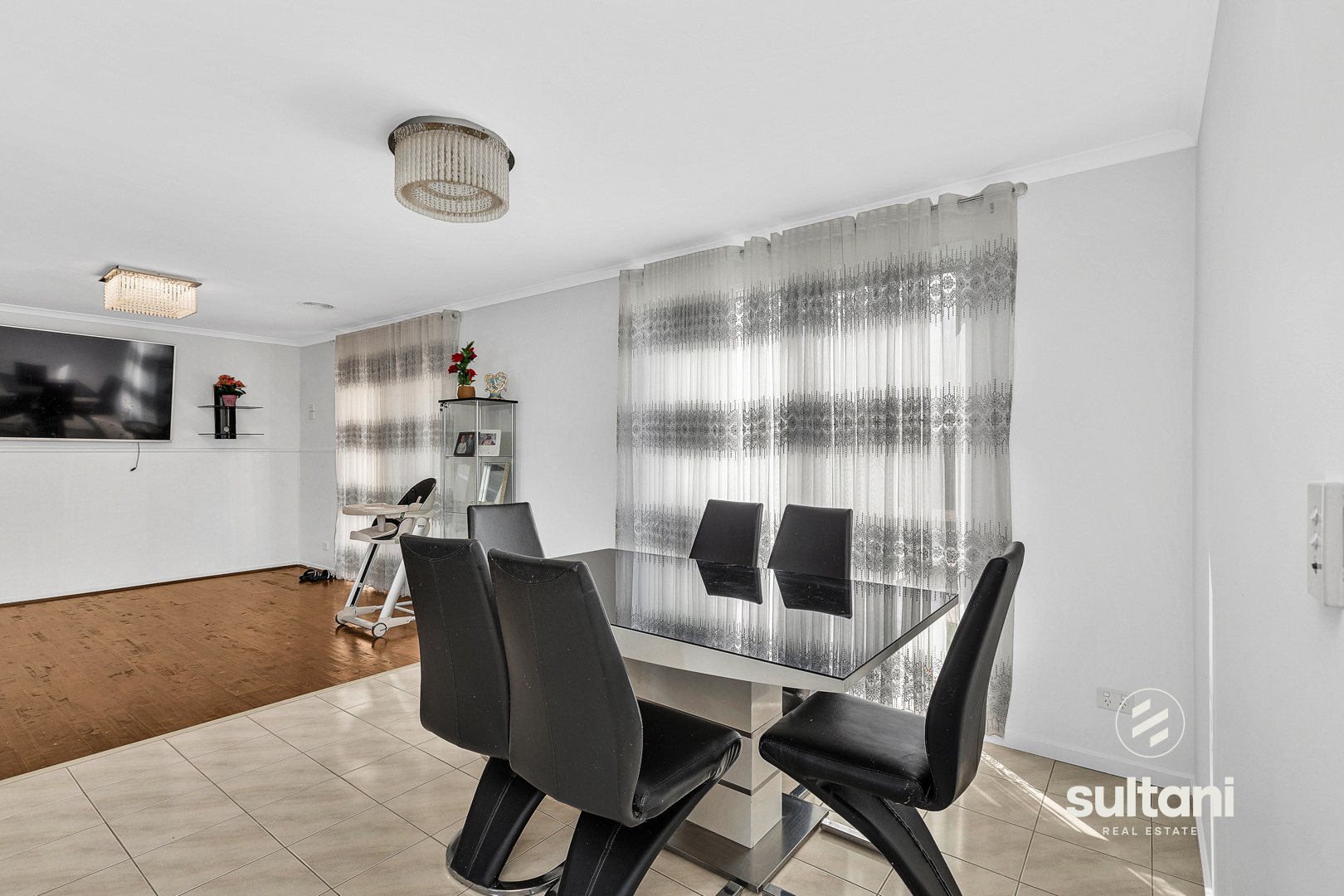 3-bedroom house at 124 COURTENAY AVENUE, Cranbourne North VIC 3977, Casey, Victoria