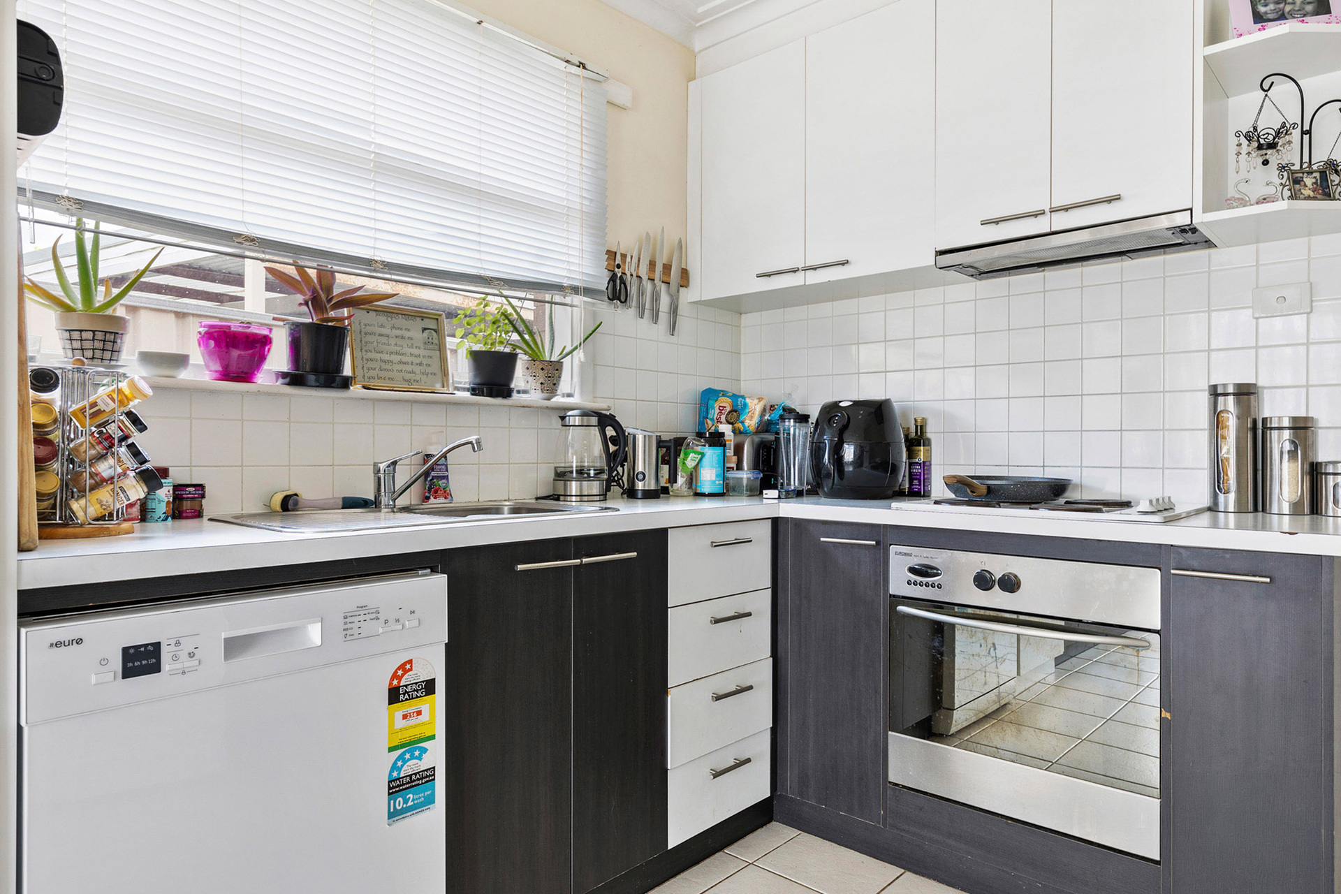 6 CUTHBERTS ROAD, Alfredton VIC 3350 - Image 5