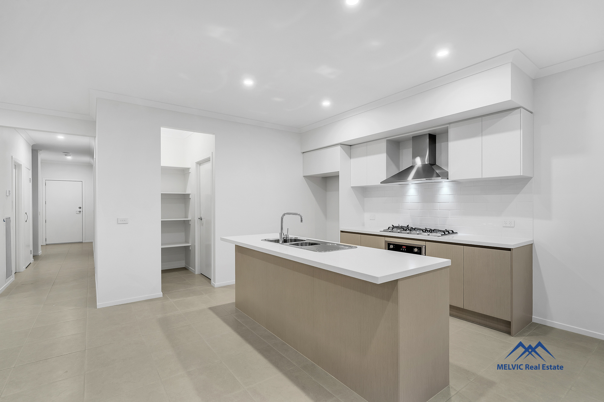 5 Neilrex Court, Cranbourne East, Vic, 3977 - Image 8
