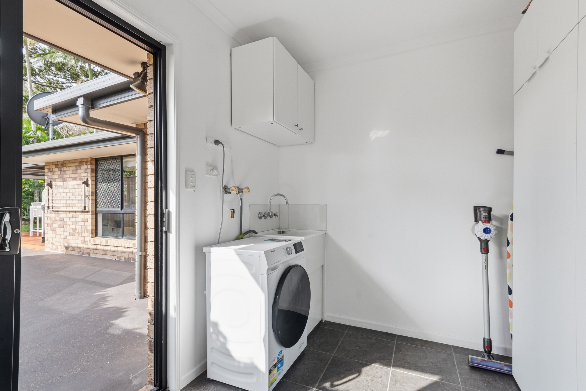3-bedroom house at 5 Roper Place, Kallangur, QLD 4503, Moreton Bay, Queensland
