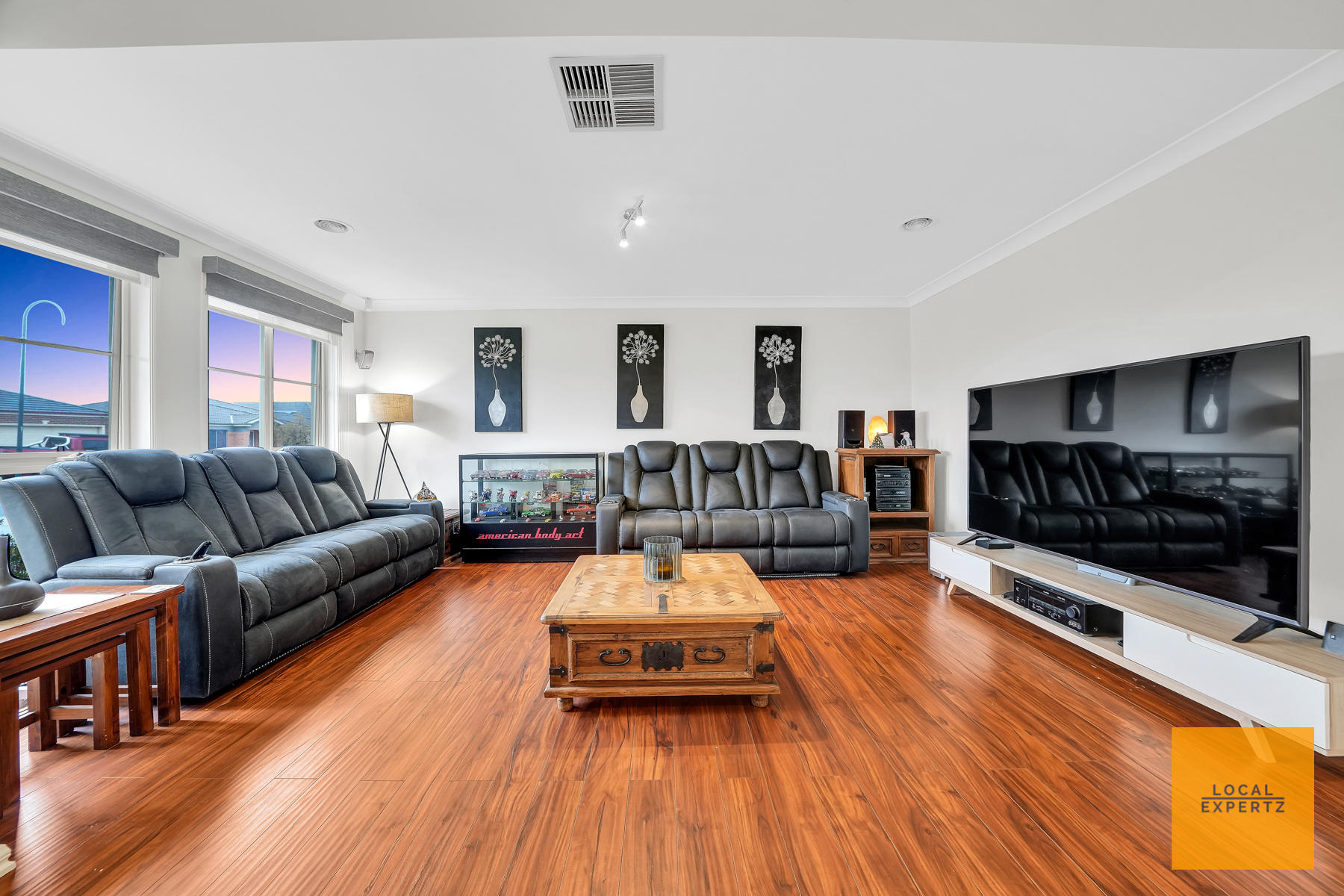 24 CARLYON CLOSE, Melton West VIC 3337 - Image 4