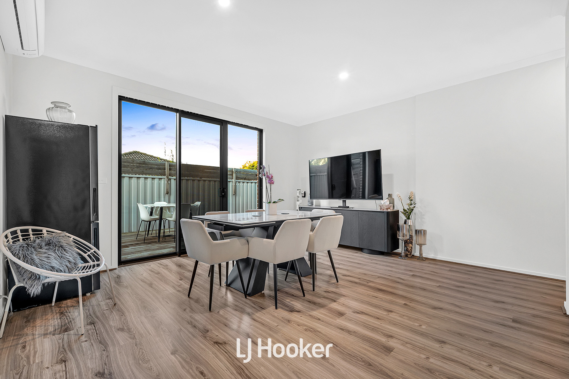 2-bedroom unit at 2/69 Somerville Road, Hampton Park, VIC 3976, , Victoria