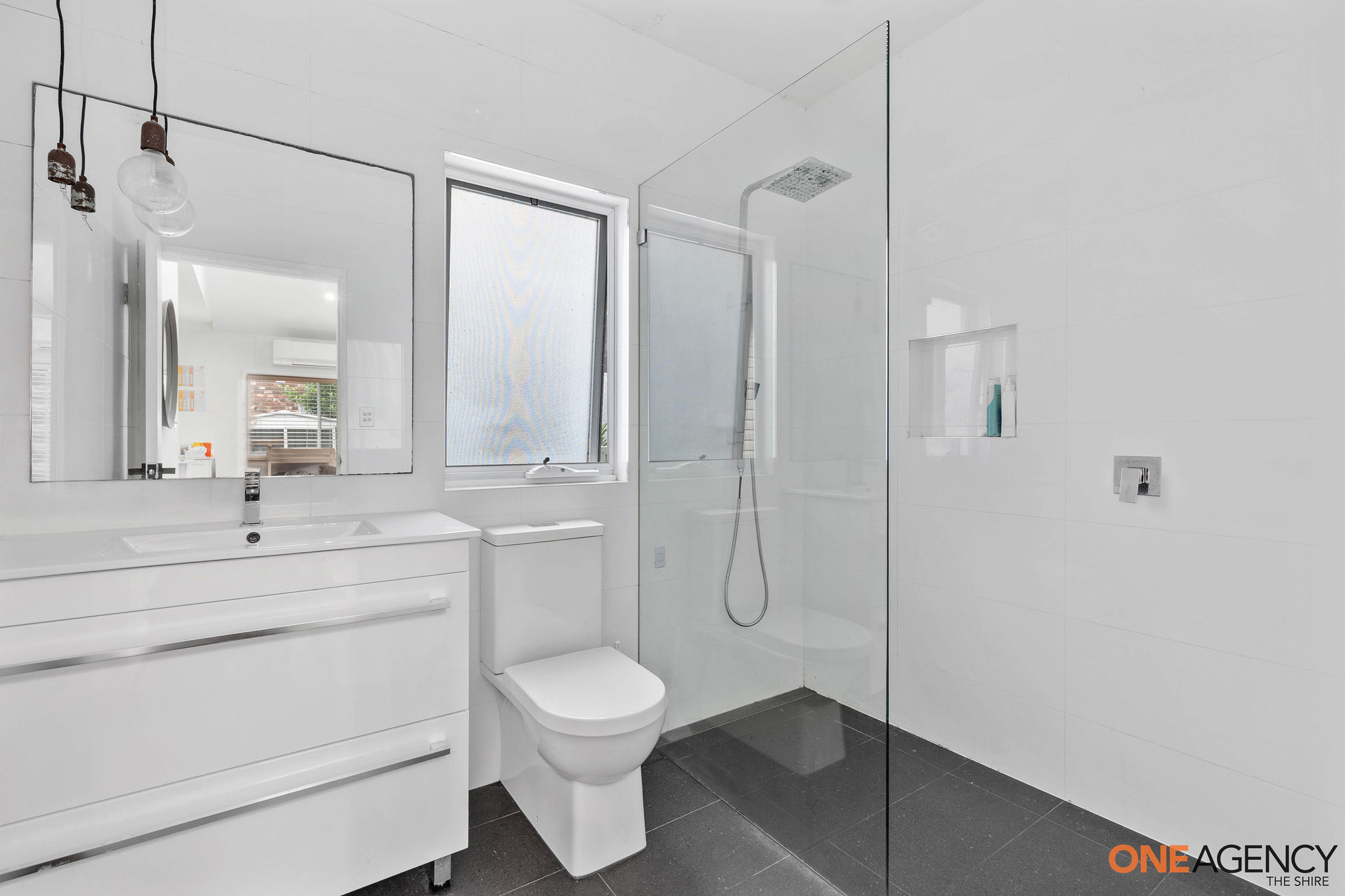 38 Captain Cook Drive, Caringbah, NSW 2229 - Image 8