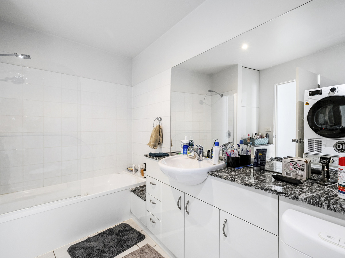 3-bedroom unit at 9 1 CRESWELLS ROW, HOBART TAS 7000, Hobart, Tasmania