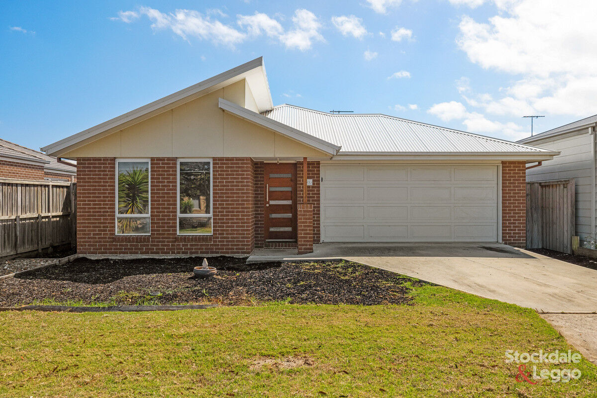 21 Grampian Boulevard, Cowes, VIC 3922 - Image 1