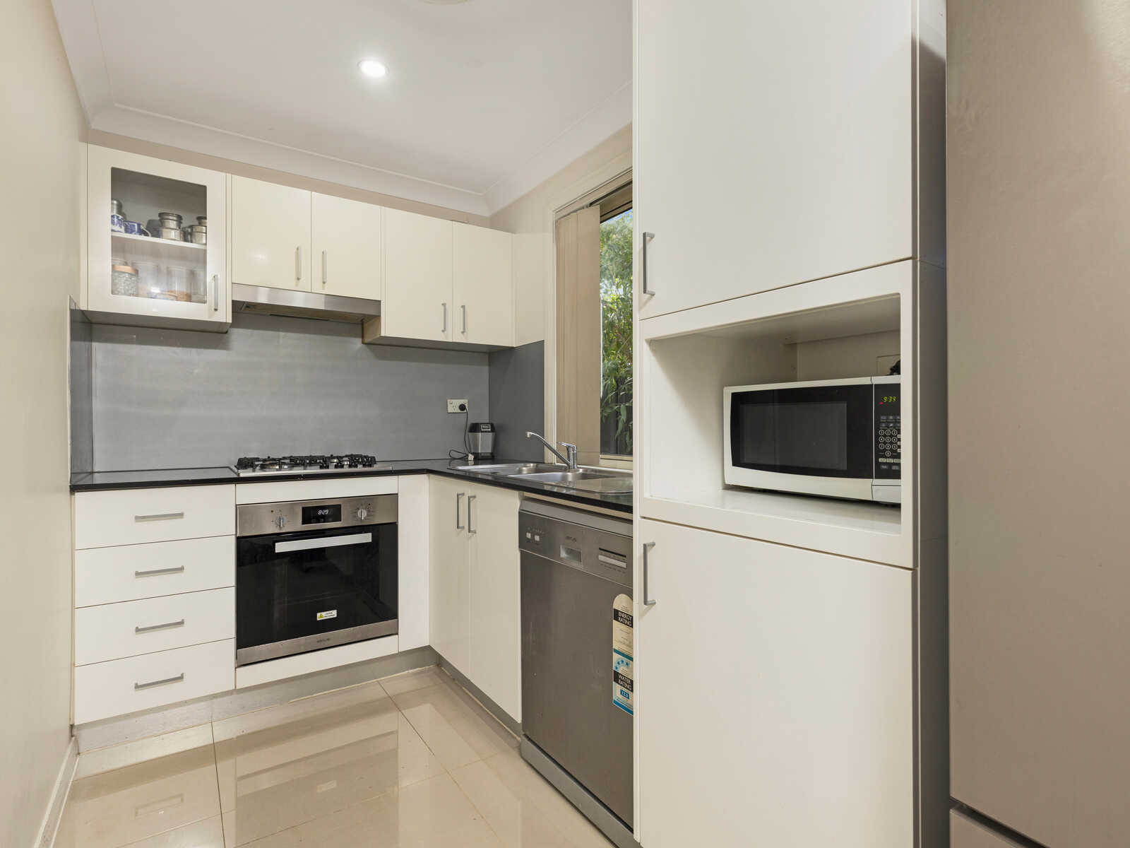 10/217 Targo Road, Girraween, NSW 2145 - Image 3