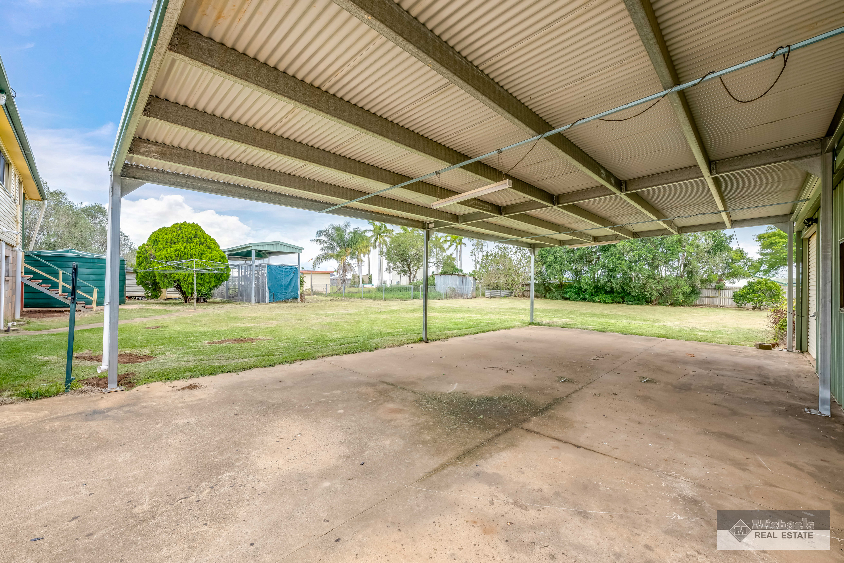 7 Thabeban Street, Avenell Heights, QLD 4670 - Image 8