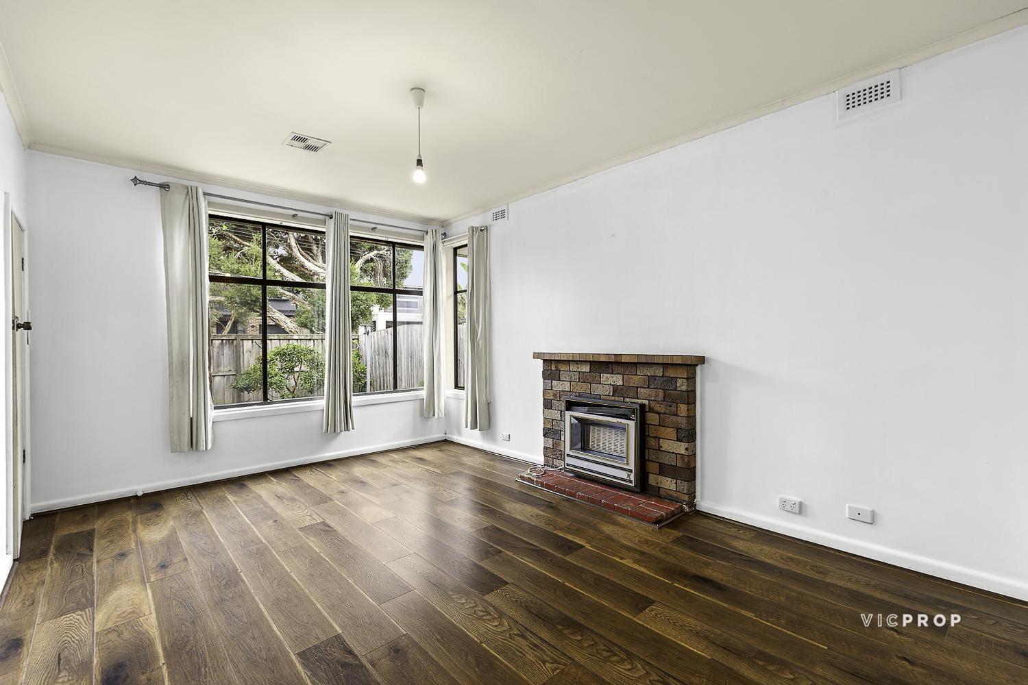 3-bedroom house at 2/13 North Crescent, Heidelberg West, VIC 3081, Banyule, Victoria