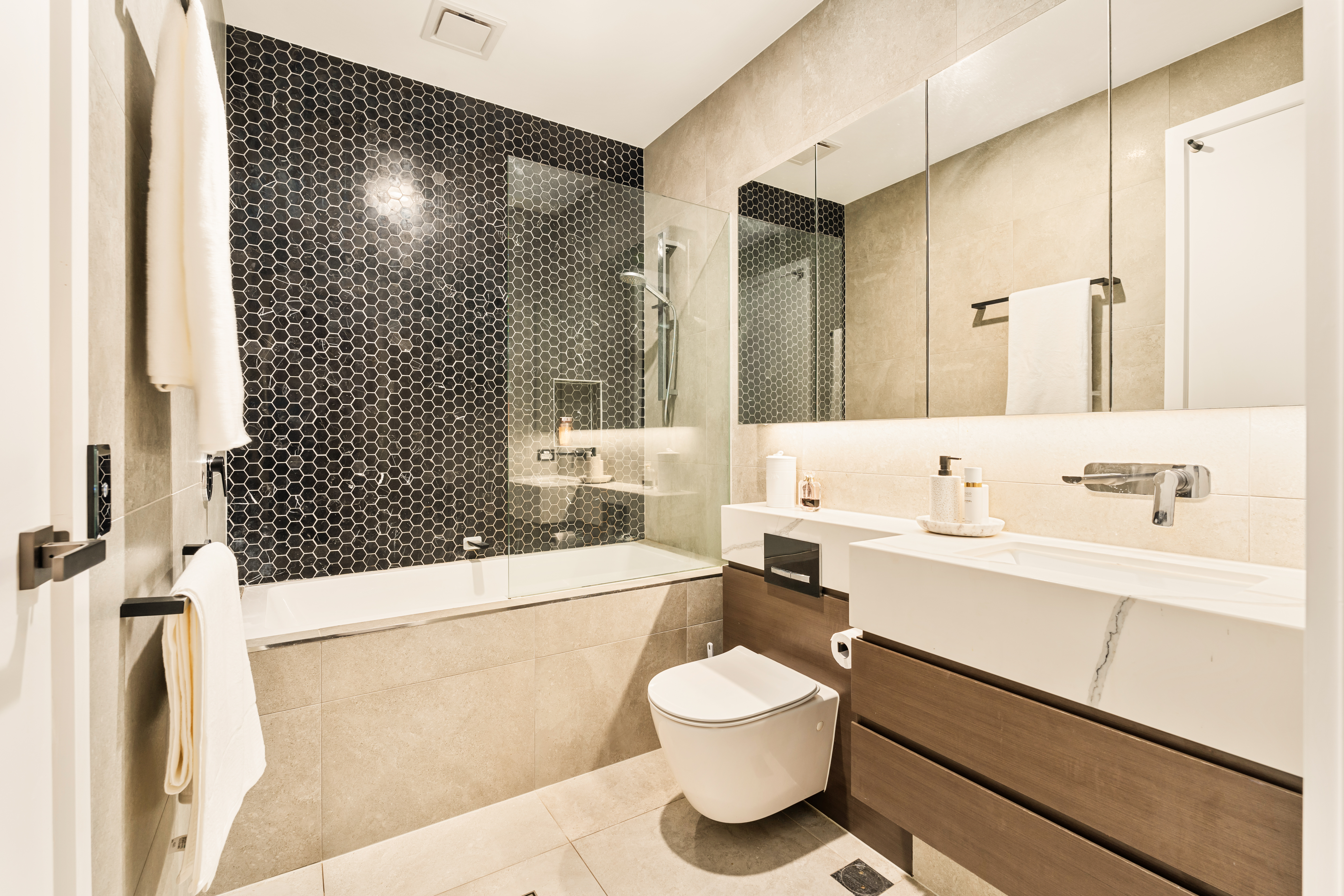 37/42 Johnston Street, Bulimba, QLD 4171 - Image 7