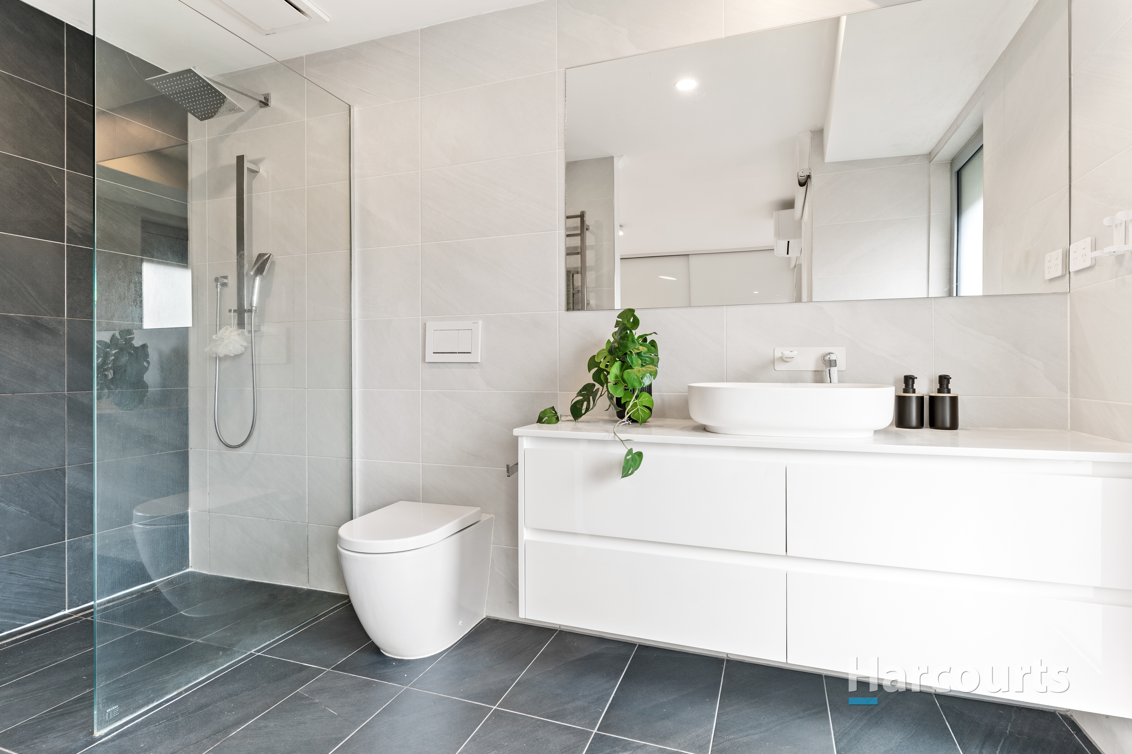 4-bedroom house at 6 Wellington Court, Deer Park, VIC 3023, Brimbank, Victoria