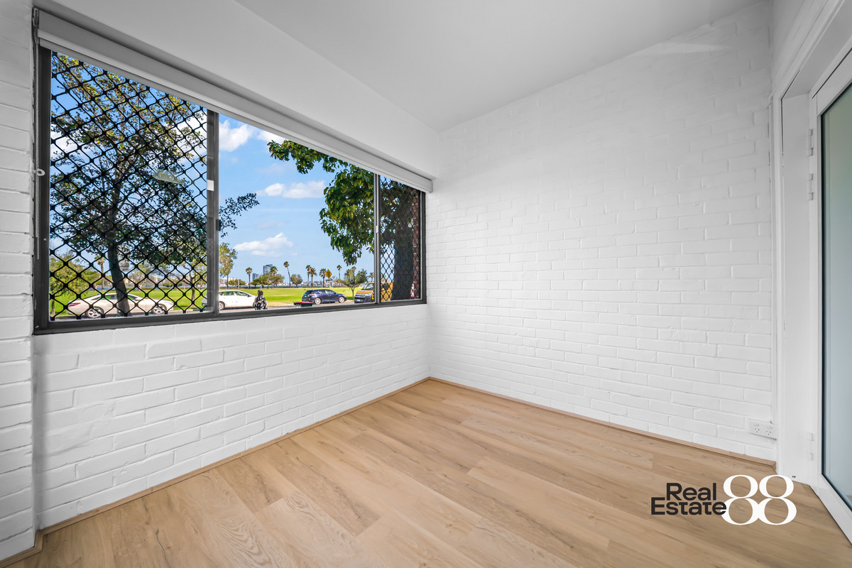 1/126 Terrace Road, Perth, WA 6000 - Image 5