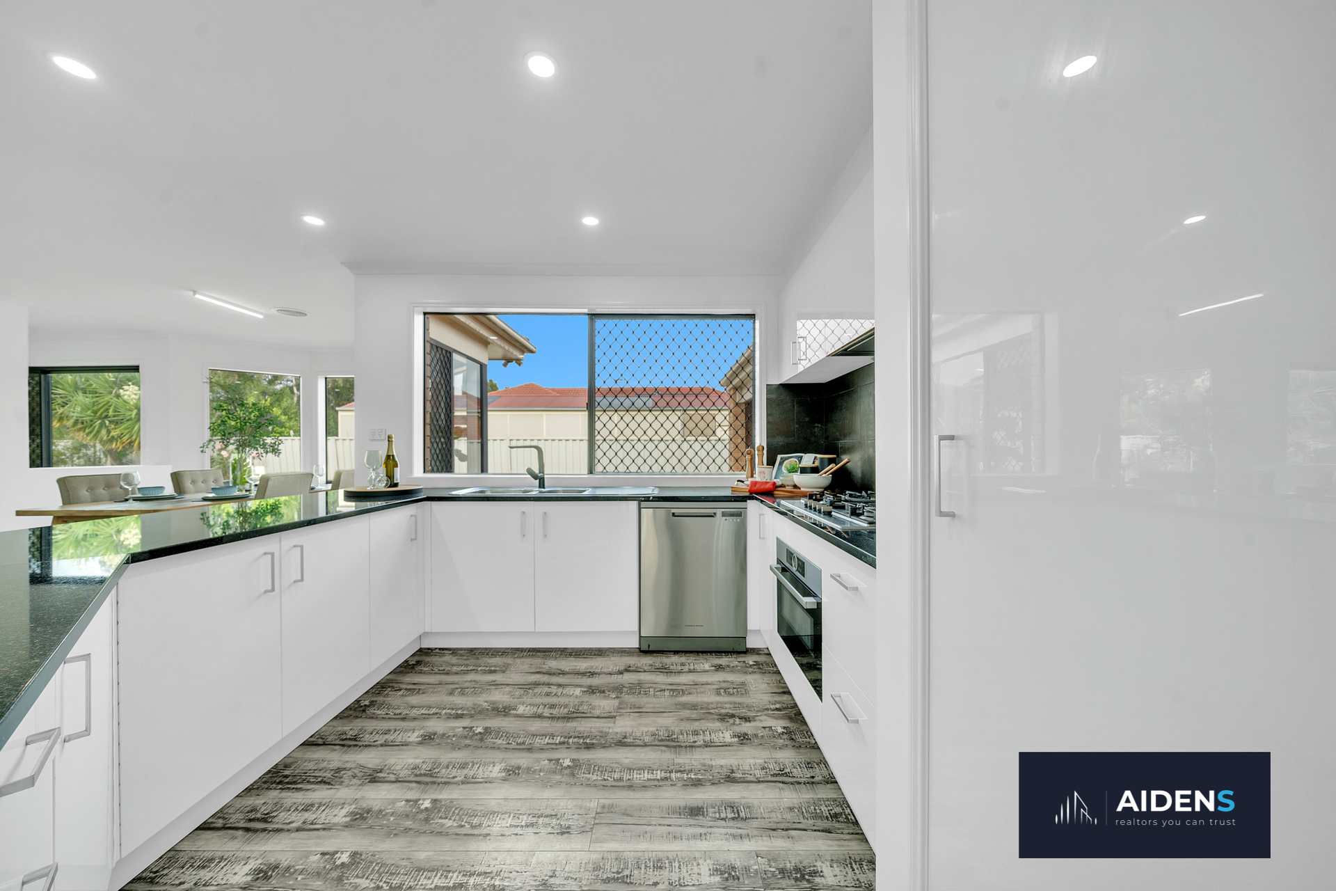 9 WYPERFELD CIRCUIT, Caroline Springs VIC 3023 - Image 10