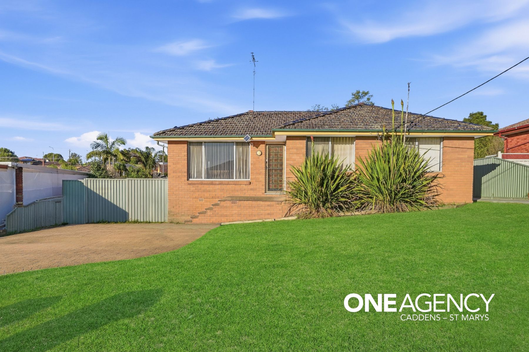 6 Sheba Crescent, South Penrith, NSW 2750 - Image 2