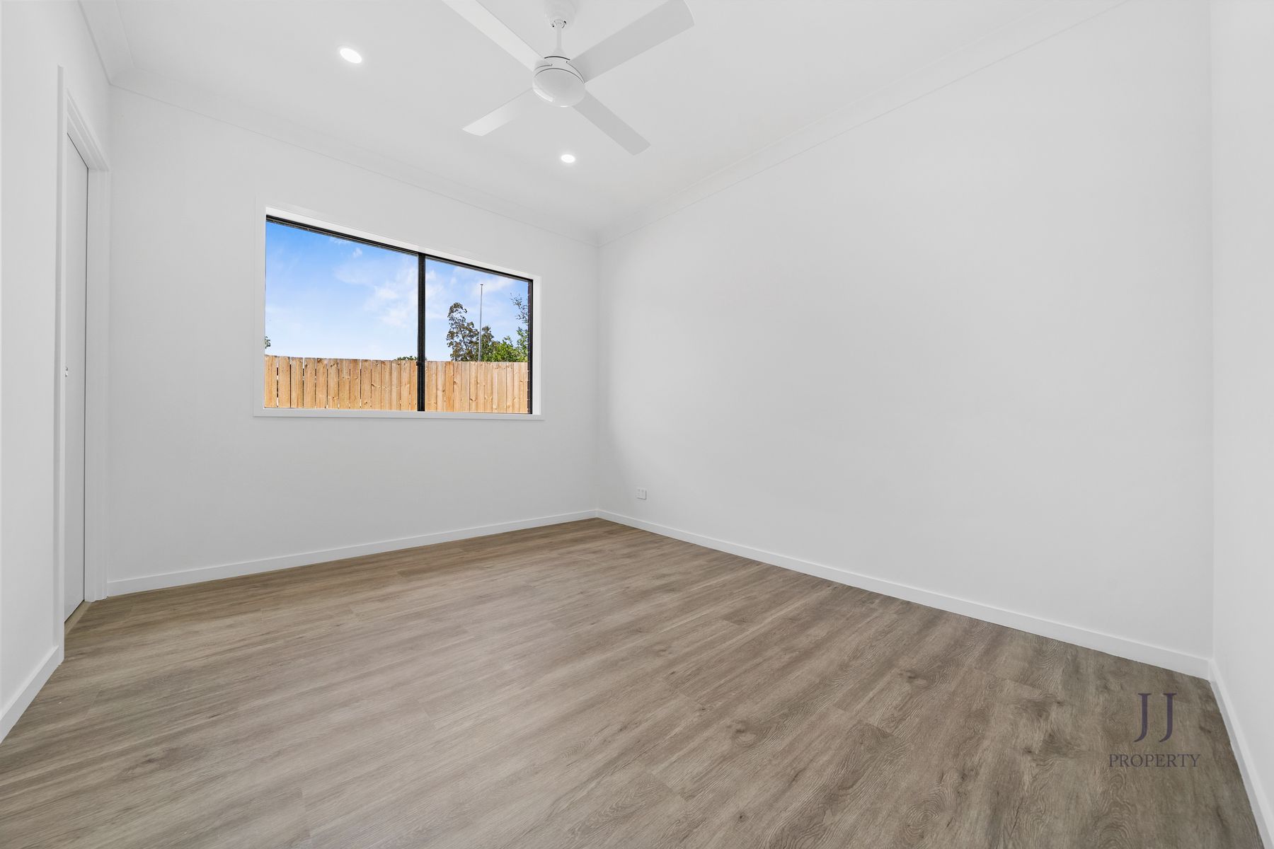 30 MIRAGE STREET, Brassall QLD 4305 - Image 5