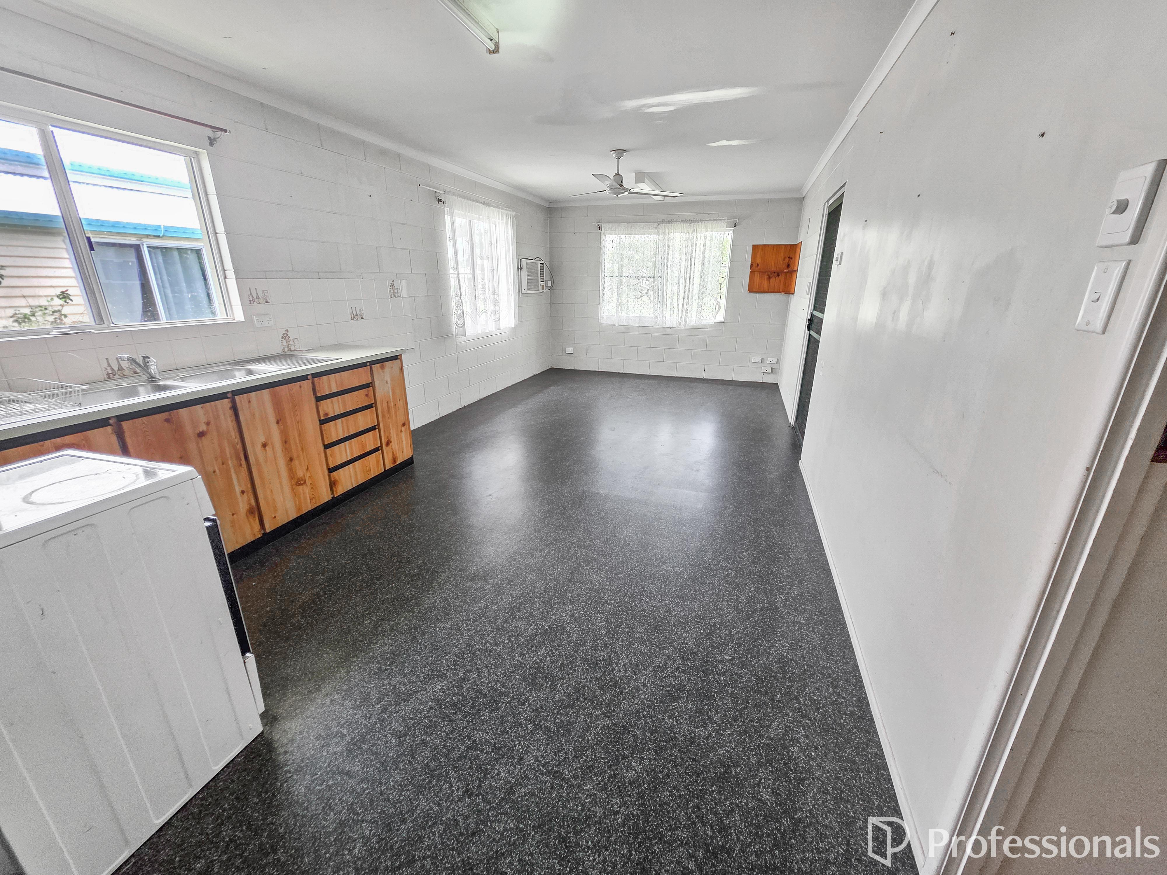 86 Williams Street, Bowen, QLD 4805 - Image 6
