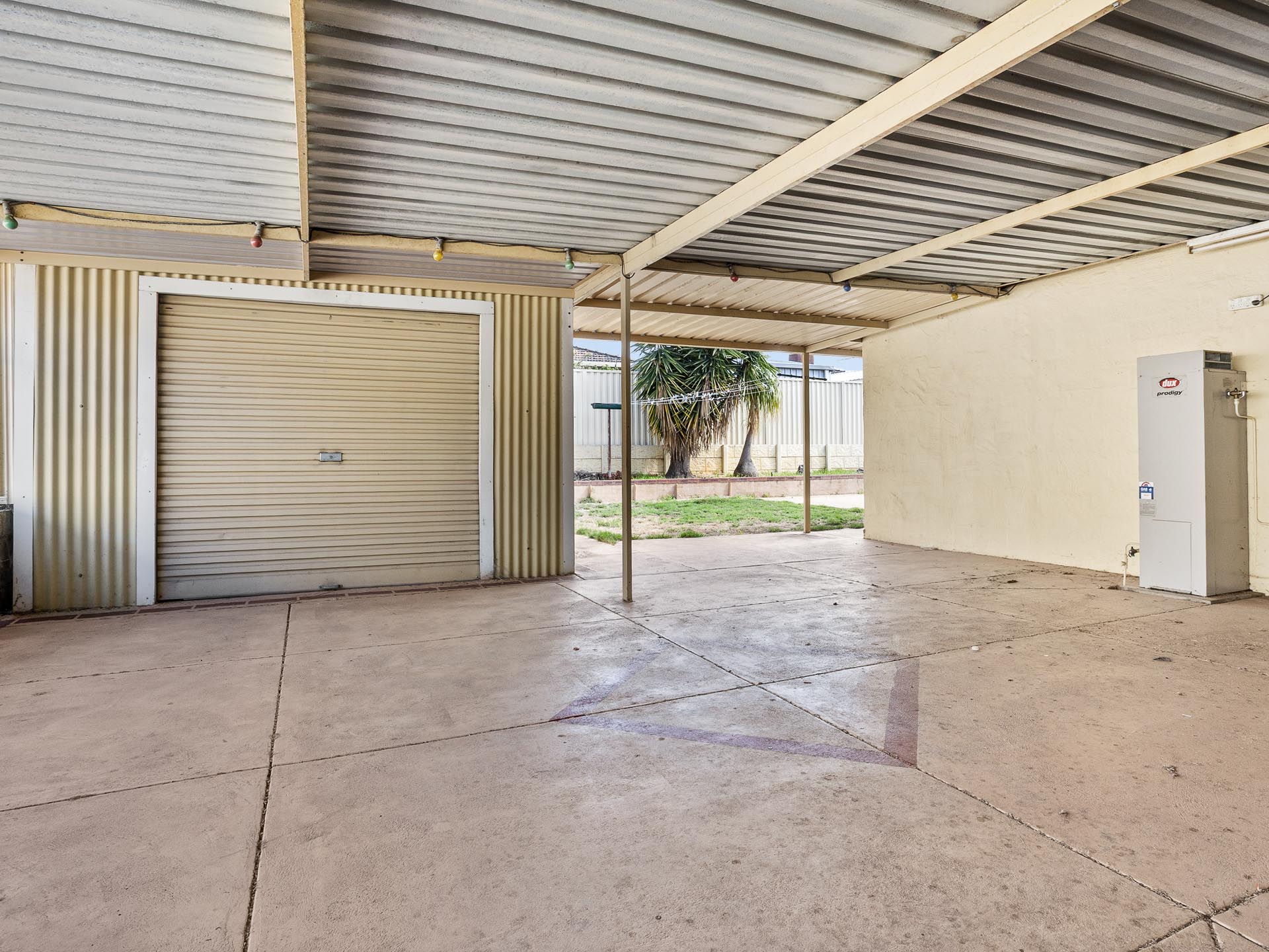 33 AINSLIE COURT, Kardinya WA 6163 - Image 3