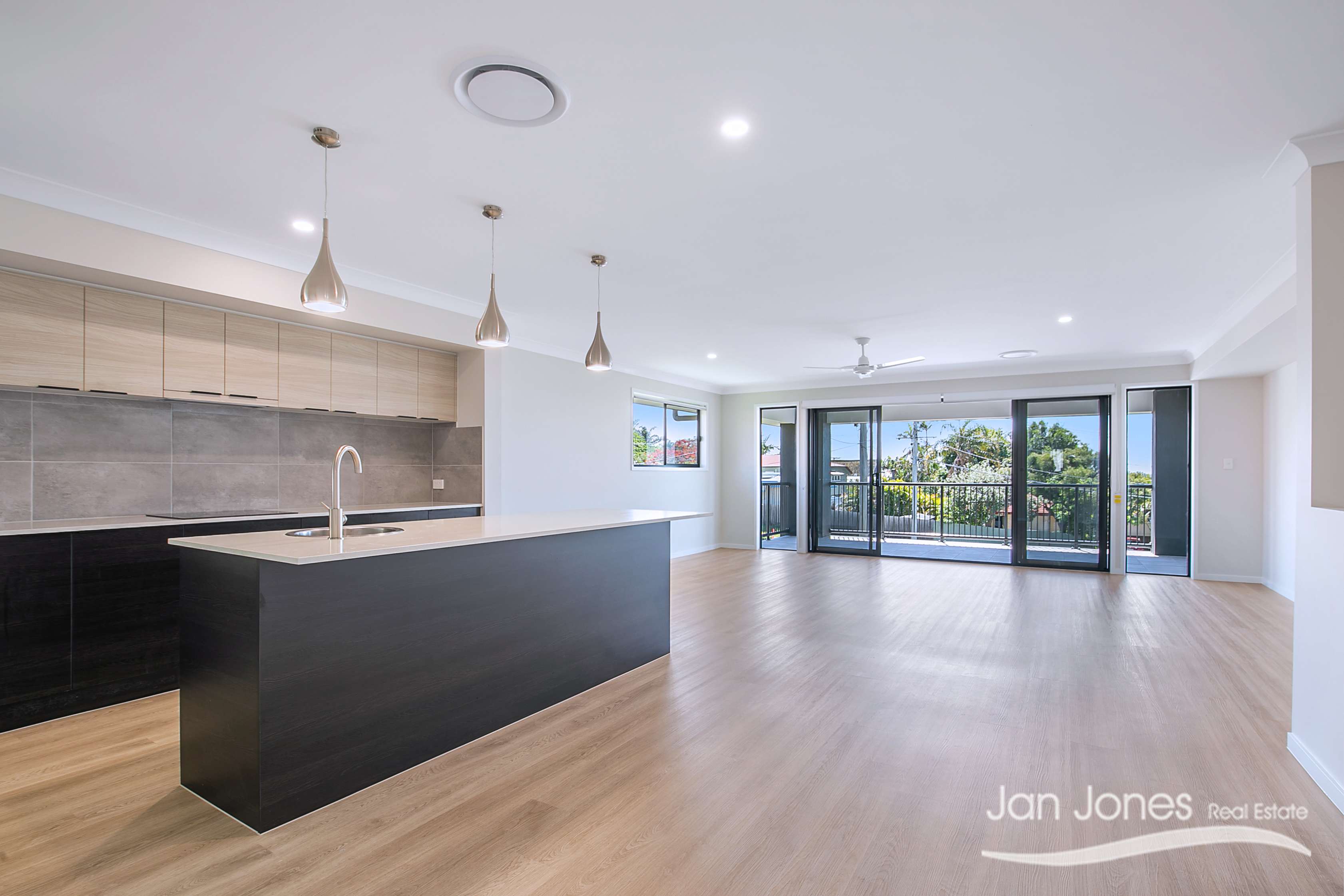 347 OXLEY AVENUE, Margate QLD 4019 - Image 3
