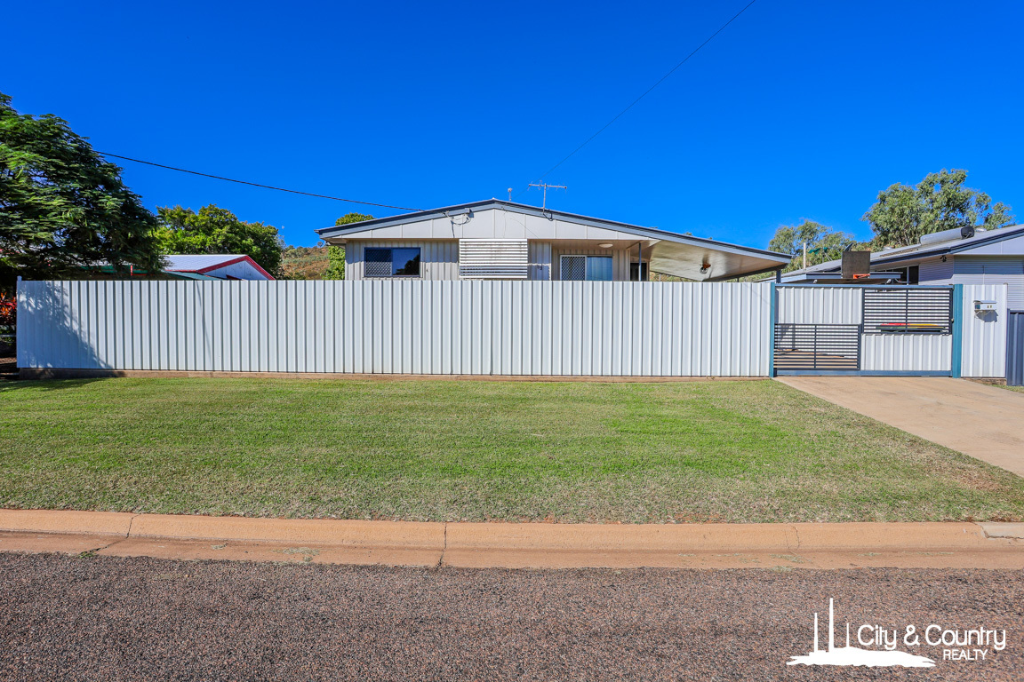69 Darling Crescent, Sunset, QLD 4825 - Image 3