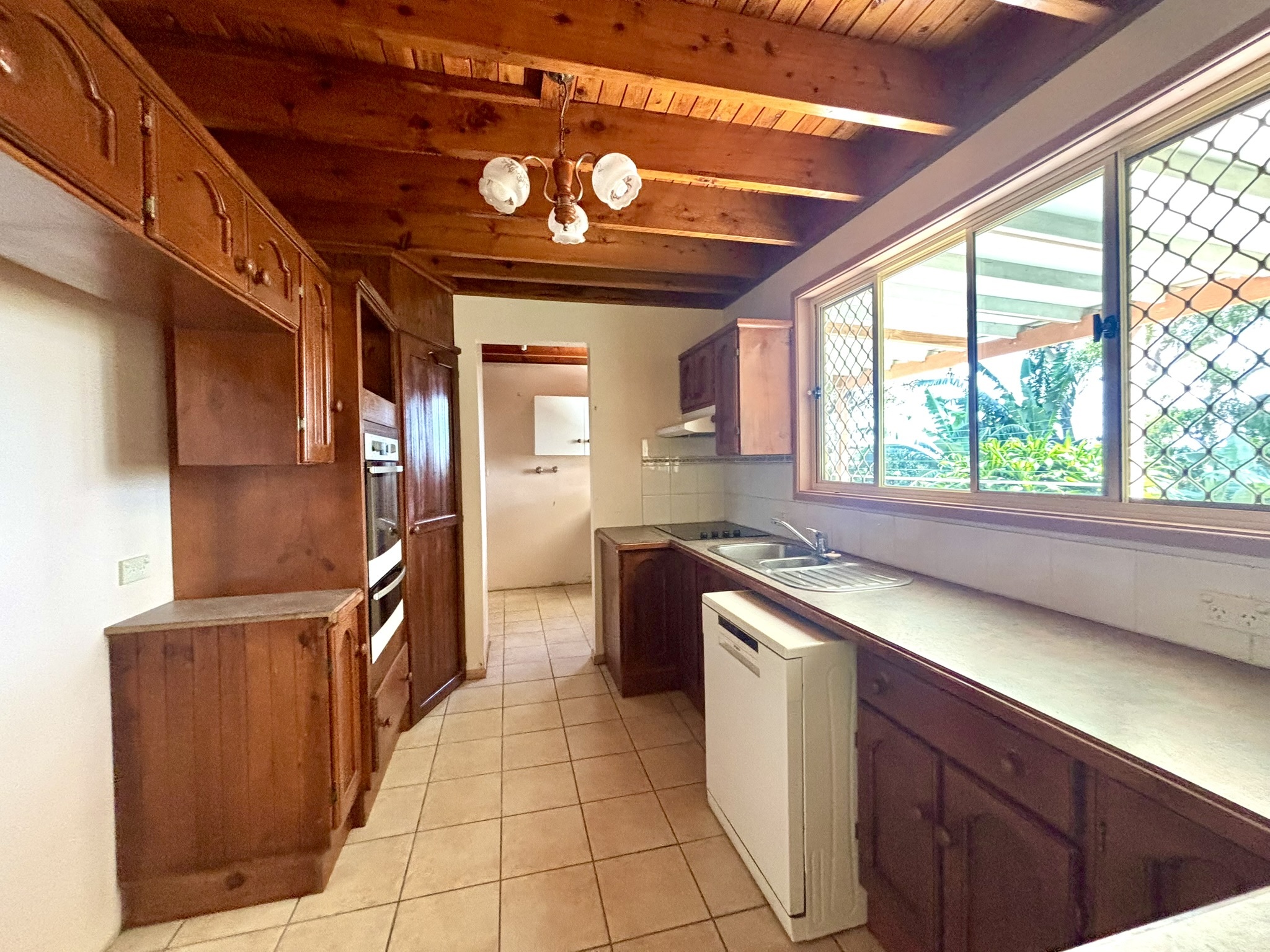 2-bedroom house at 40 Deenya Parade, Russell Island, QLD 4184, Redland, Queensland