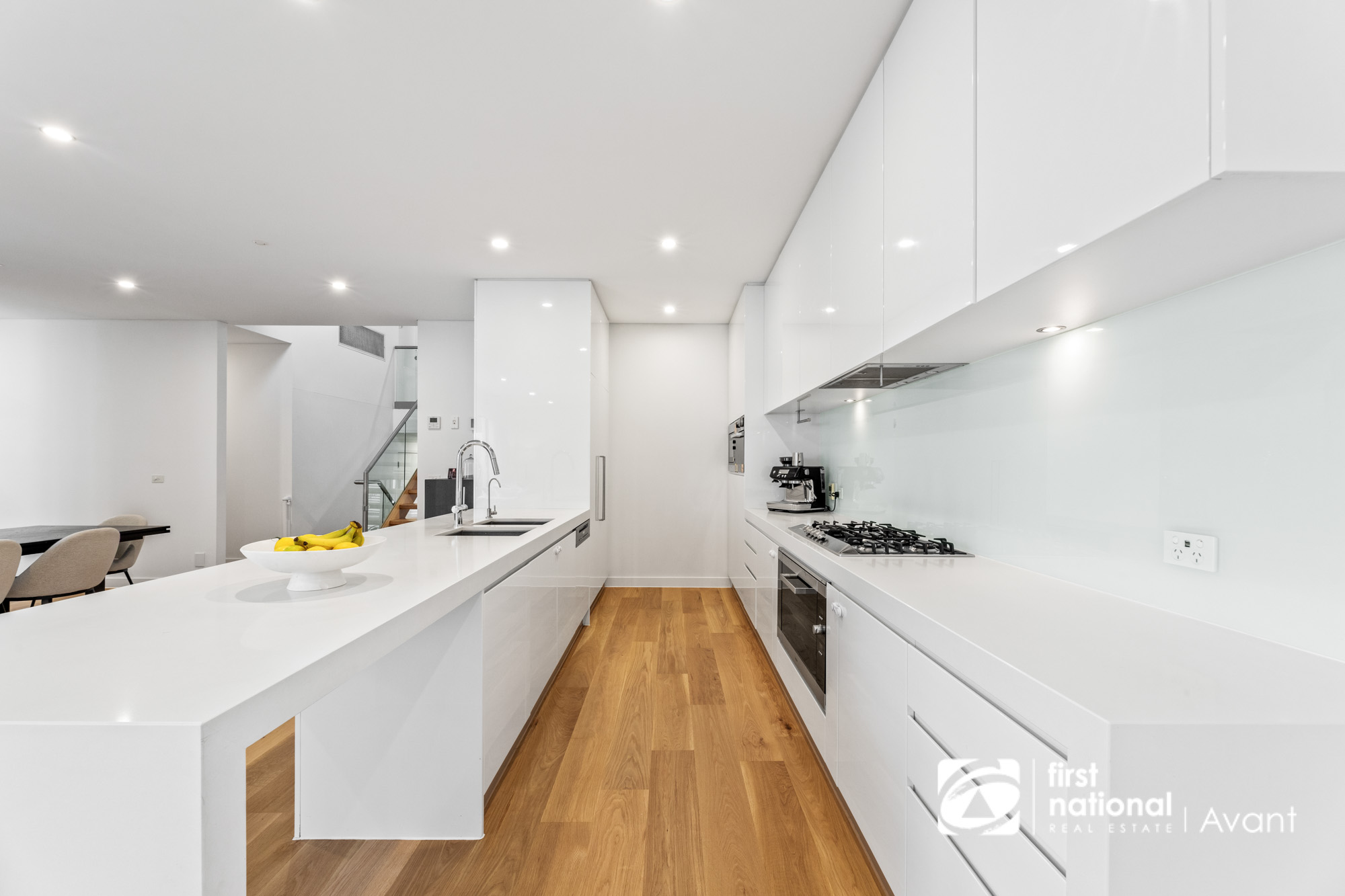 10 Linnaker Place, Kew, VIC 3101 - Image 2