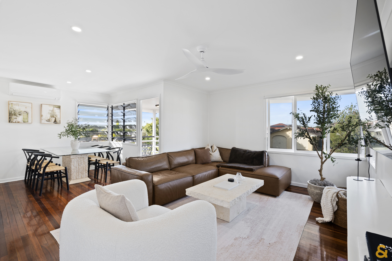 28 GATEWAY STREET, Wynnum West QLD 4178 - Image 2