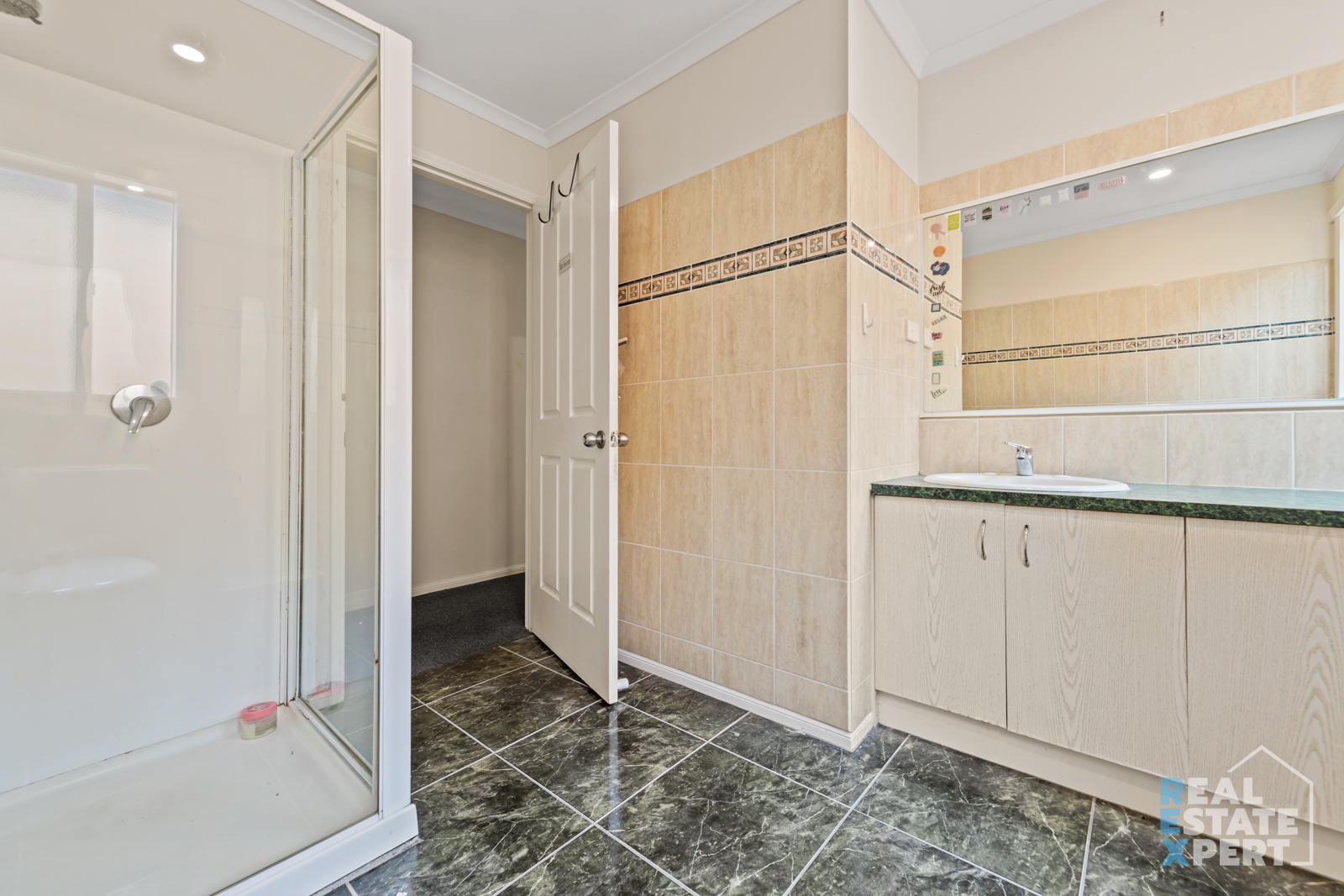 3-bedroom house at 6 NILUFA COURT, Hampton Park VIC 3976, , Victoria