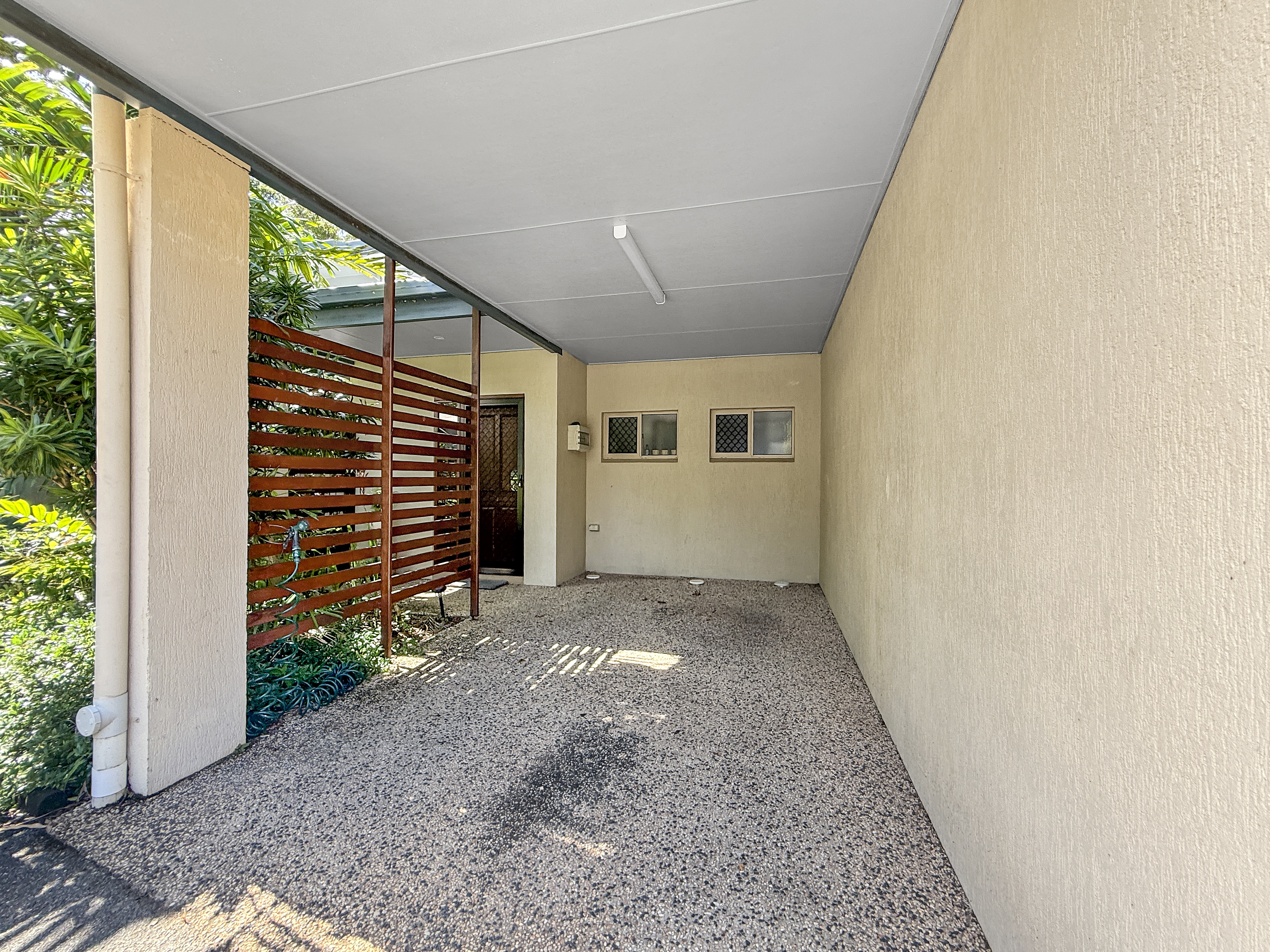 2-bedroom unit at Unit 9/2032C Tully Mission Beach Rd, Wongaling Beach, Qld, 4852, Cassowary Coast, Queensland