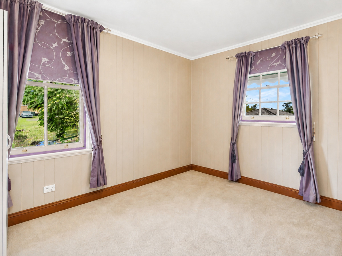 7-bedroom house at 1 Burnett Street, West Ipswich QLD 4305, Ipswich, Queensland