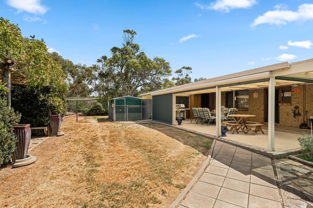 4-bedroom house at 6 Burnside Road, Strathalbyn, SA 5255, Alexandrina, South Australia