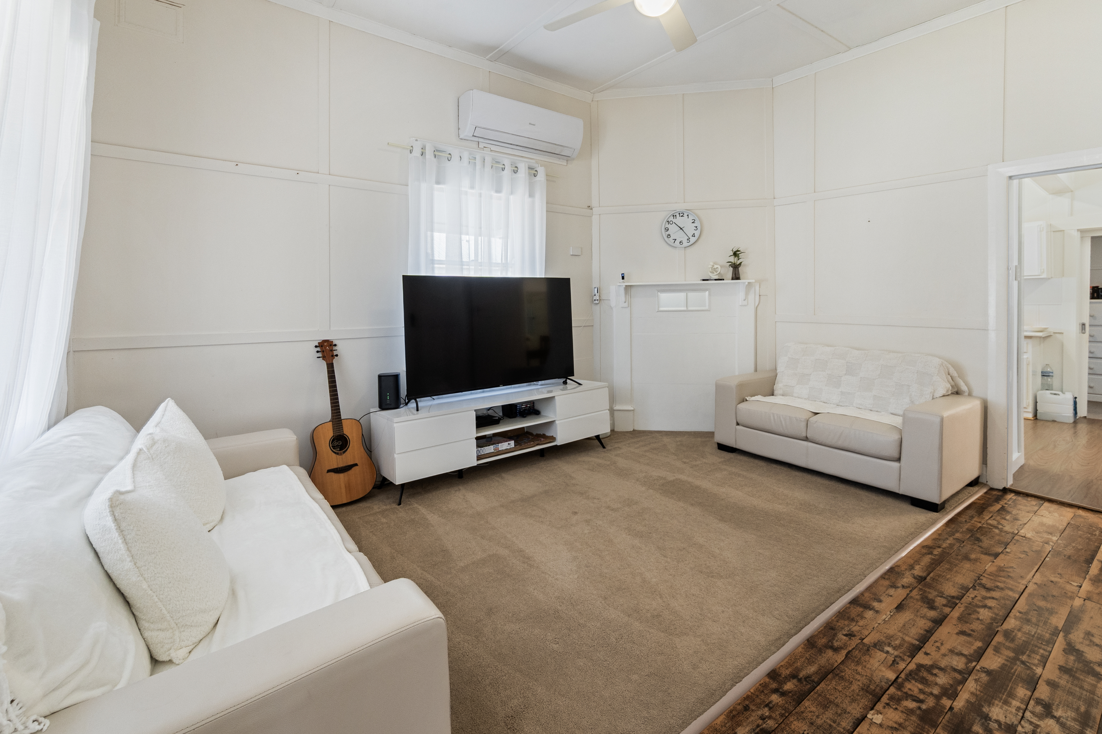 127 ANZAC STREET, Temora NSW 2666 - Image 2