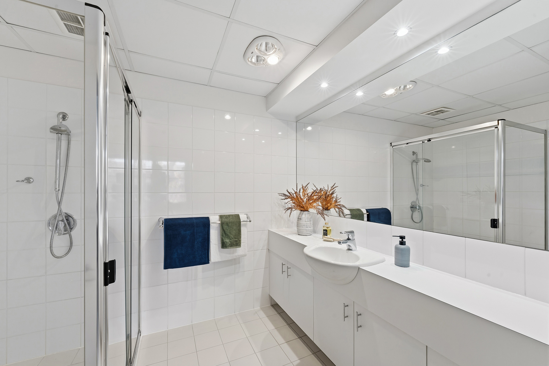 3-bedroom unit at UNIT 10 GLENDALE 2 ELDRIDGE CRESCENT, Garran ACT 2605, Unincorporated Act, Australian Capital Territory