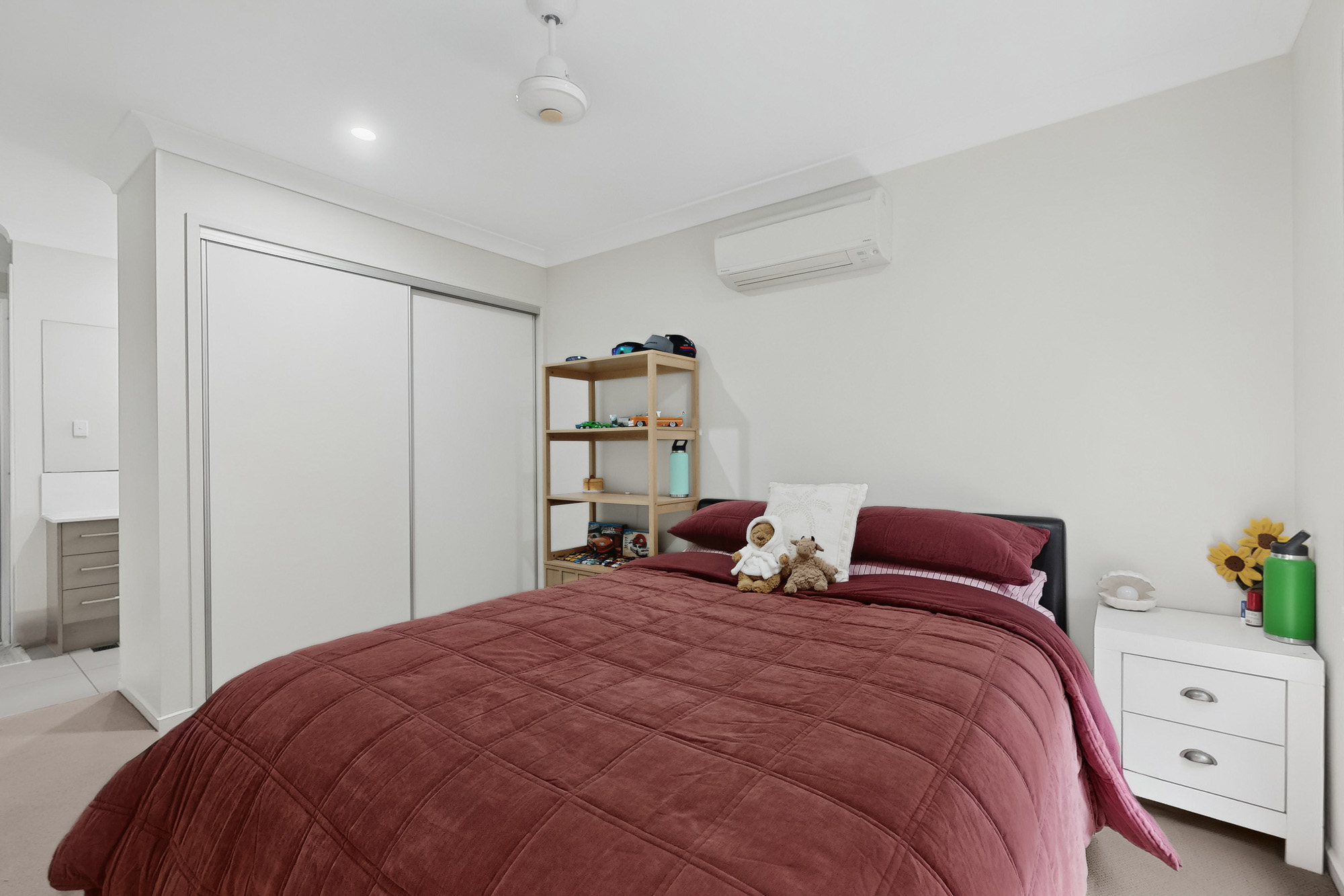 3-bedroom unit at 2/4 Wells Street, Palmwoods, QLD 4555, Sunshine Coast, Queensland