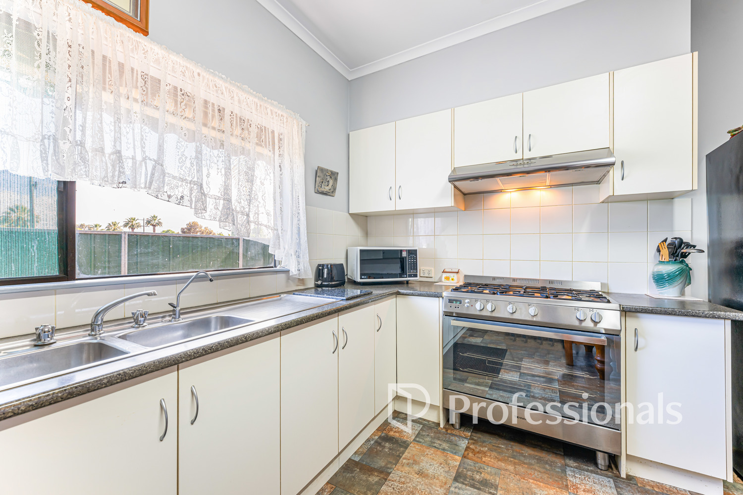 3-bedroom house at 27 Main Avenue North Avenue, Merbein, Vic, 3505, Mildura, Victoria