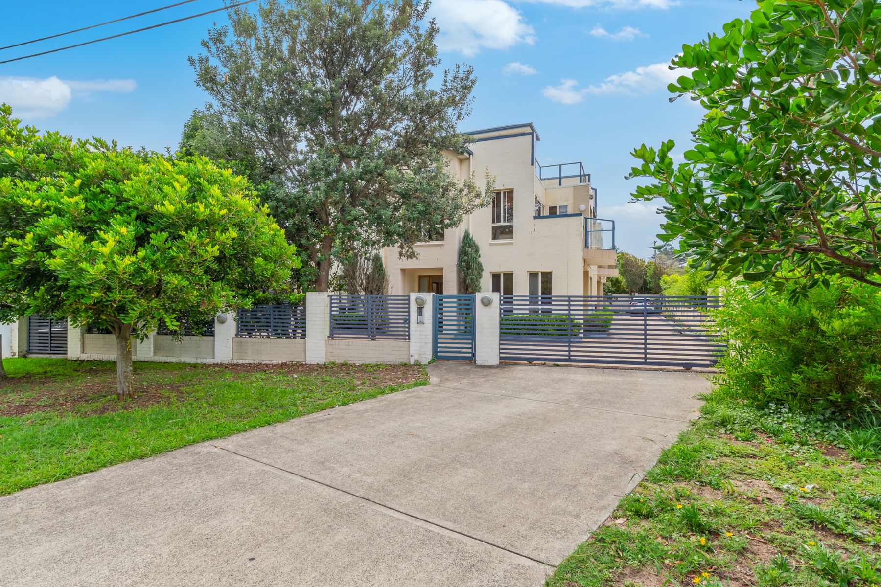 UNIT 1 70 SYDNEY AVENUE, Umina Beach NSW 2257 - Image 1