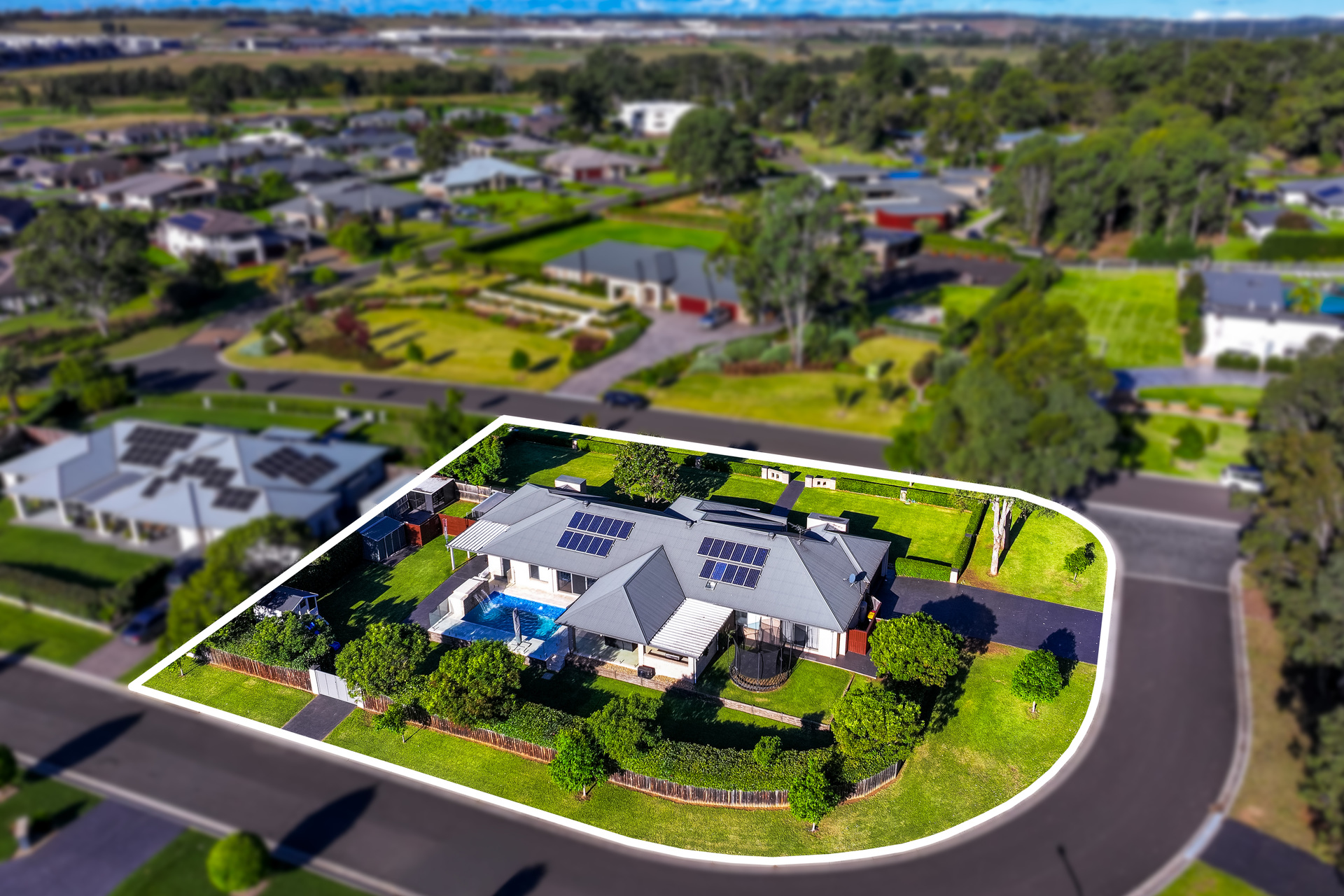 5-bedroom house at 22 Twin Creeks Drive, Luddenham, NSW 2745, Liverpool, New South Wales