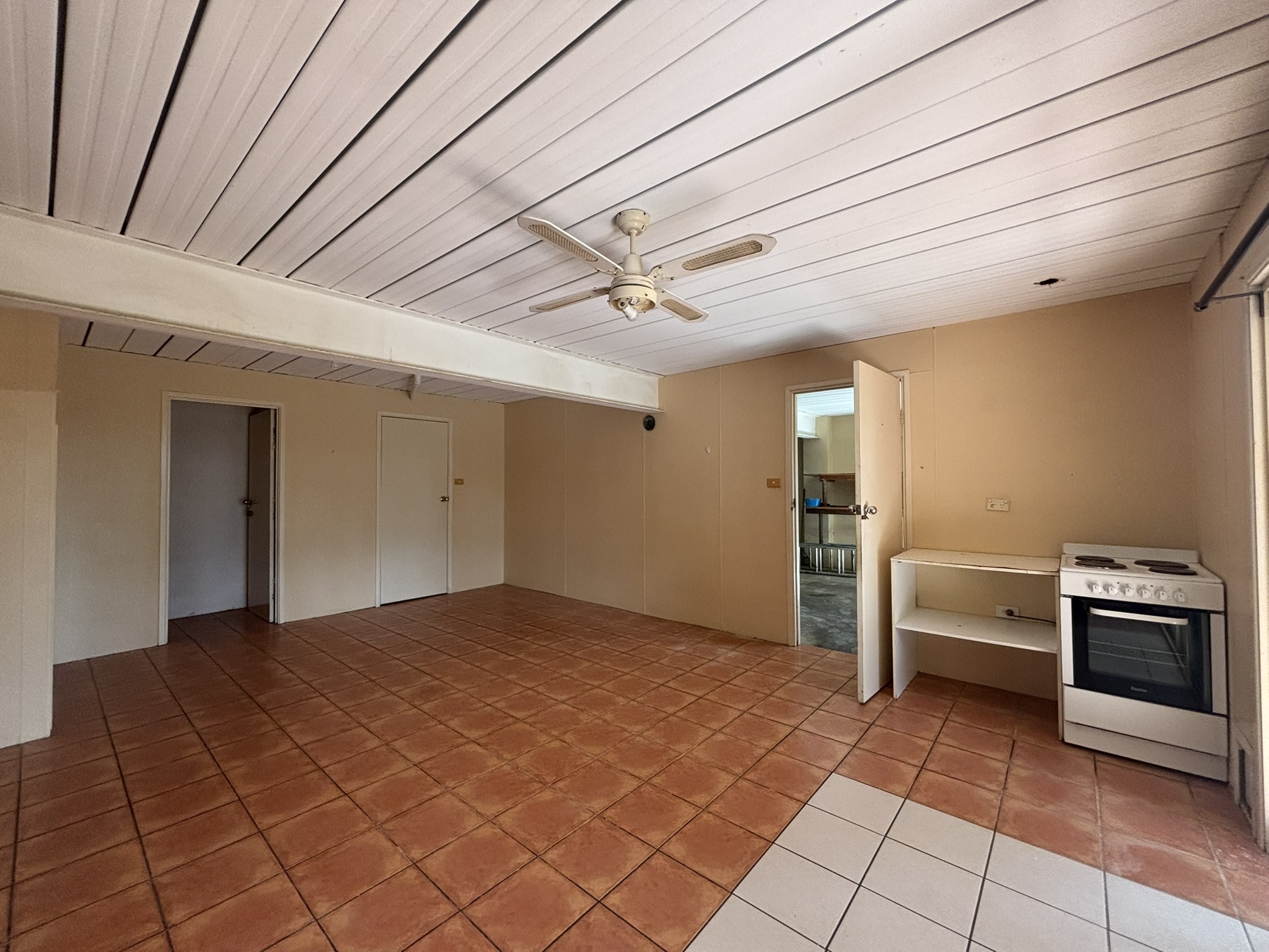 2-bedroom house at 40 Deenya Parade, Russell Island, QLD 4184, Redland, Queensland