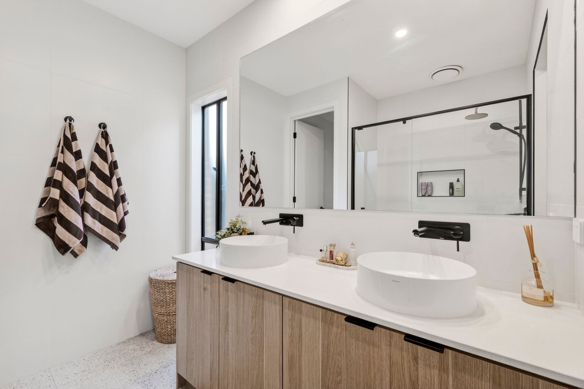 14 DREAMER CIRCUIT, Mount Duneed VIC 3217 - Image 5