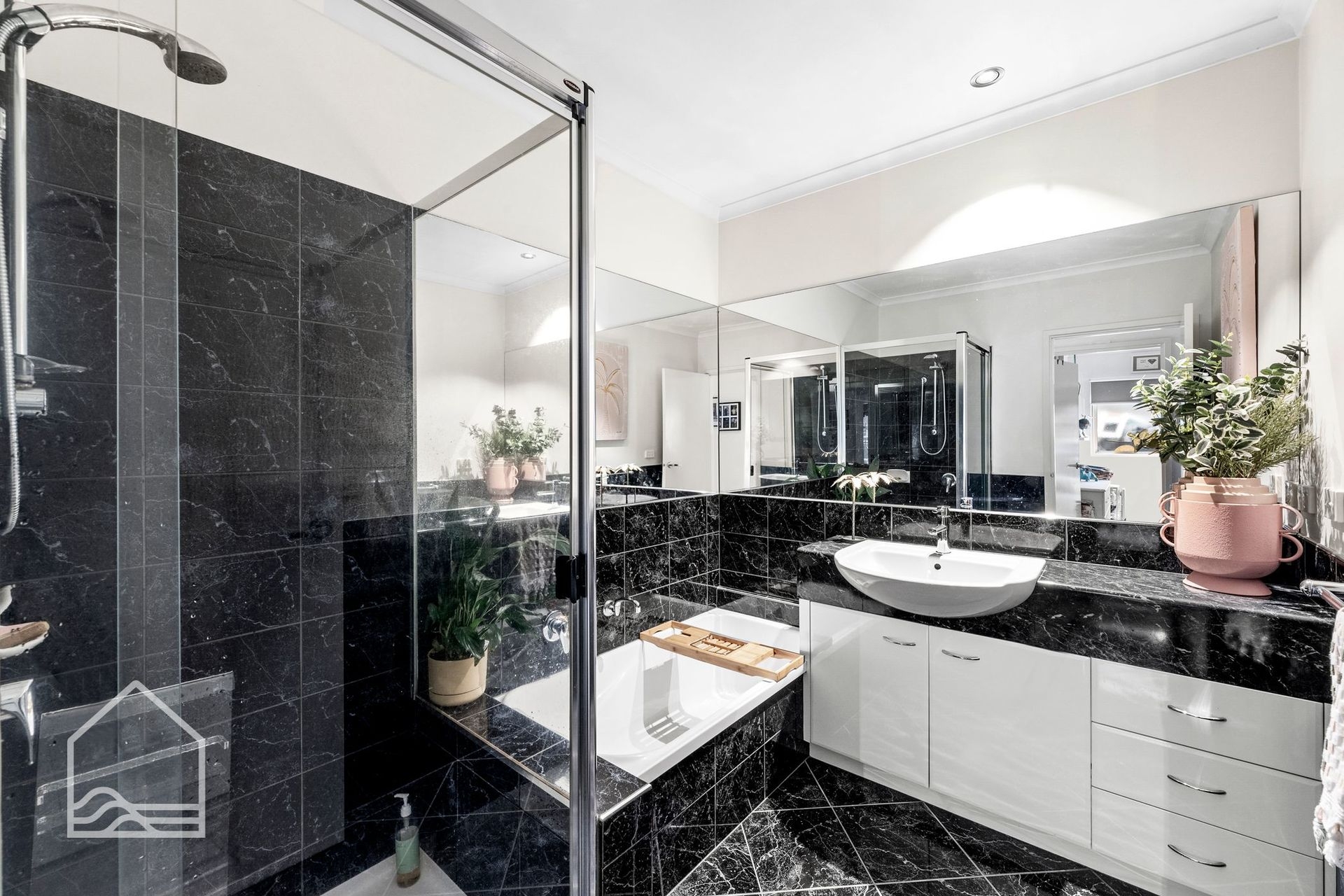 4-bedroom house at 1/22 The Avenue, Ocean Grove, VIC 3226, Greater Geelong, Victoria