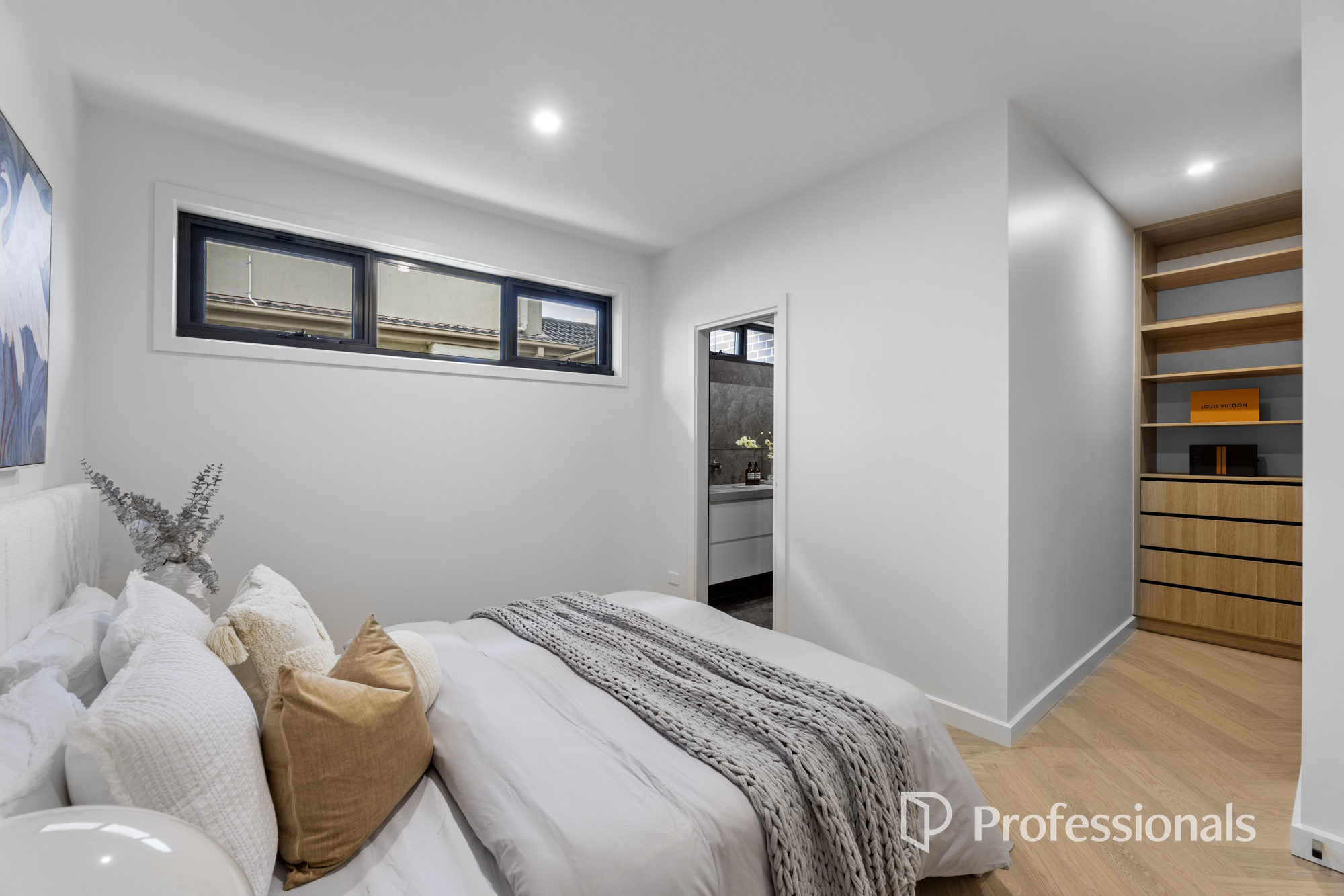 4-bedroom unit at 29B Castlewood Street, Bentleigh East, VIC 3165, Glen Eira, Victoria