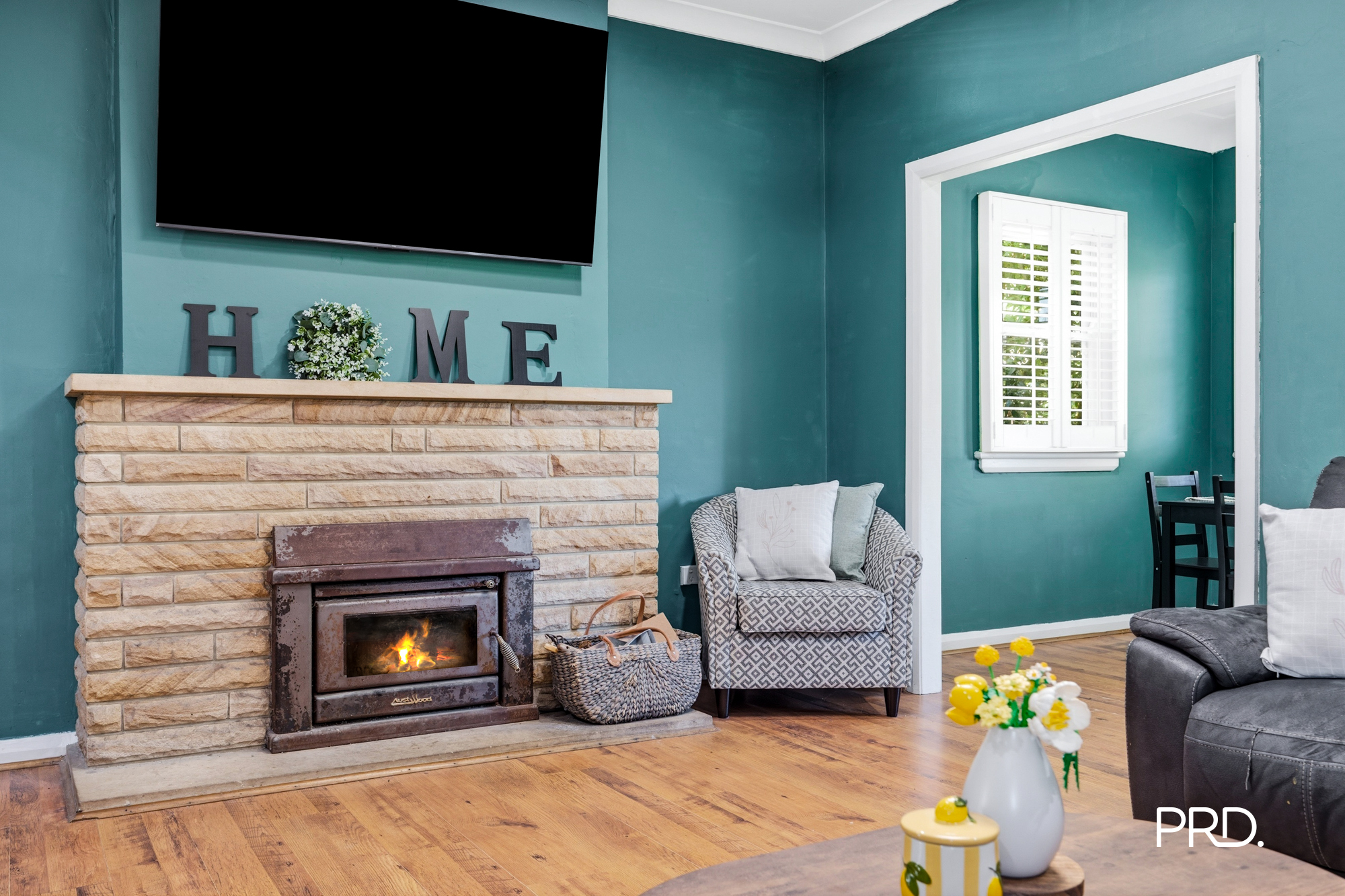 2 Parkes Crescent, Faulconbridge, NSW 2776 - Image 6