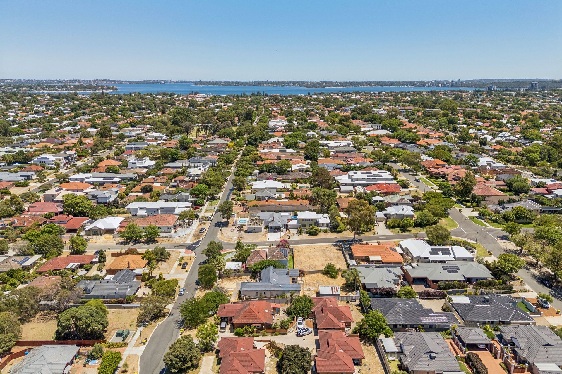74 Hobbs Avenue, Como, WA 6152 - Image 9