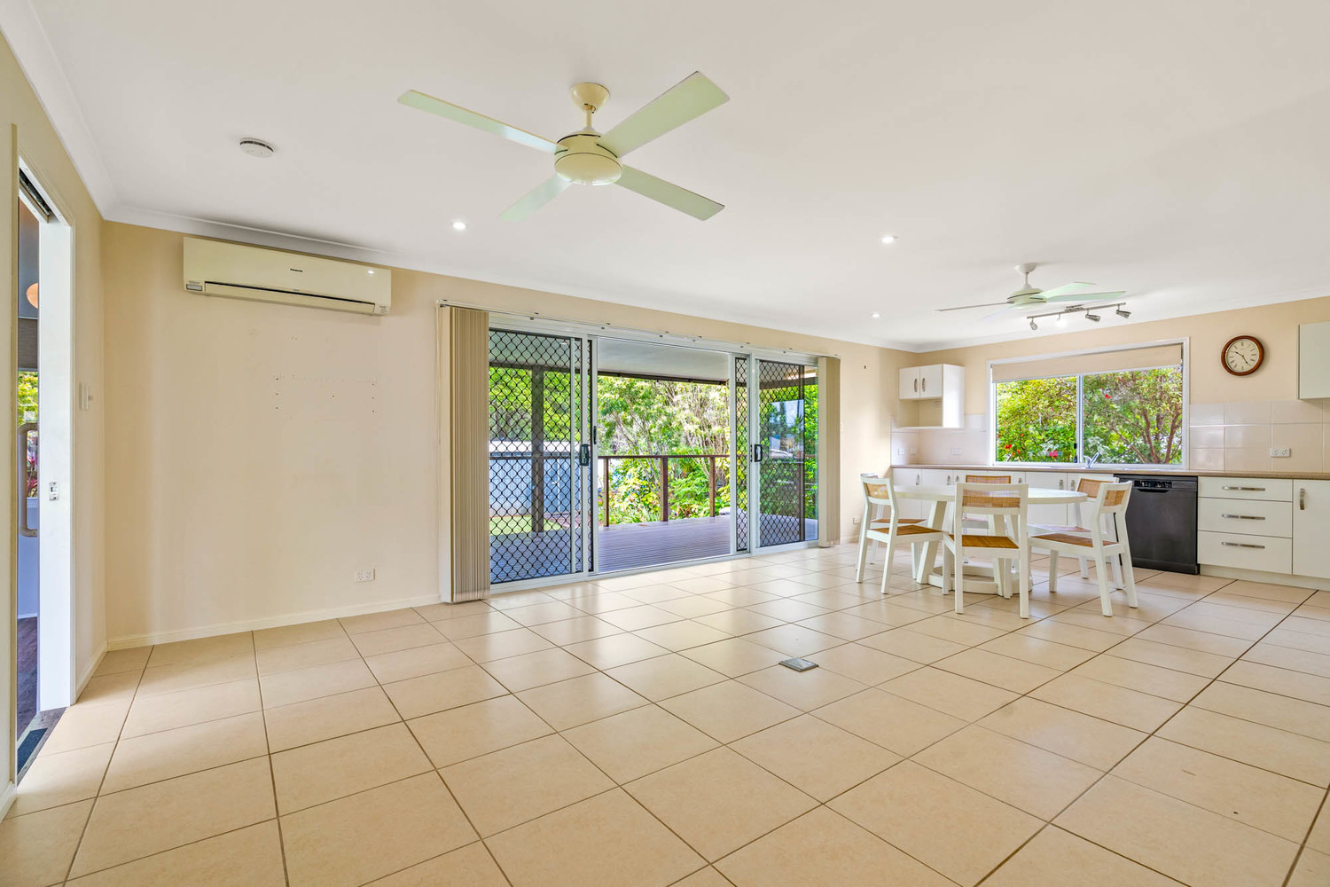 8 AQUARIUS ROAD, Russell Island QLD 4184 - Image 9