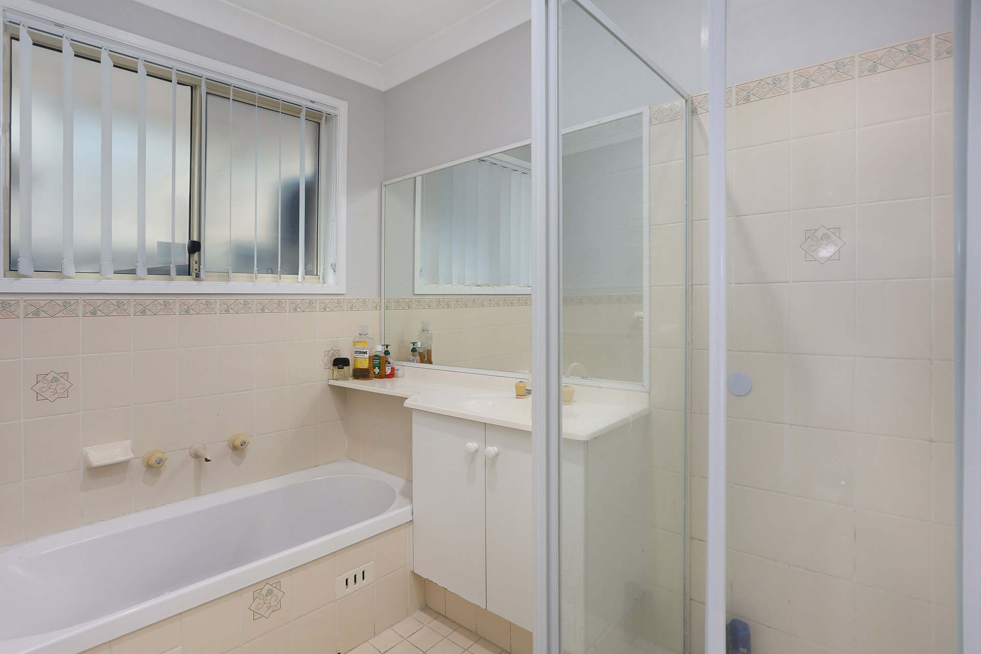 3-bedroom house at 1 Gemstone Way, Oakhurst, NSW 2761, Blacktown, New South Wales