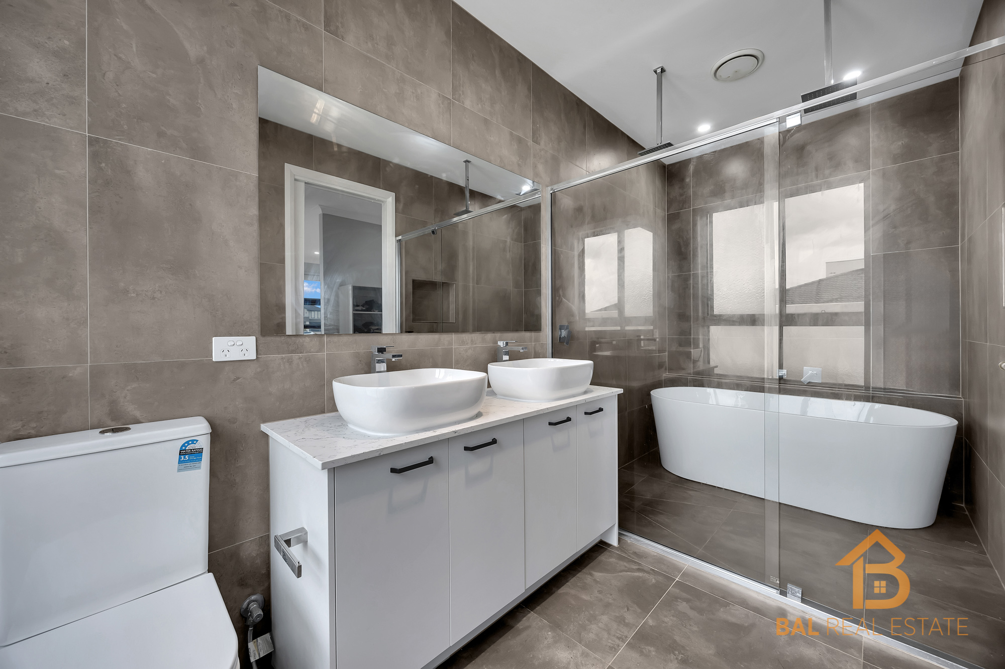 18 GELLER CIRCUIT, Tarneit VIC 3029 - Image 4