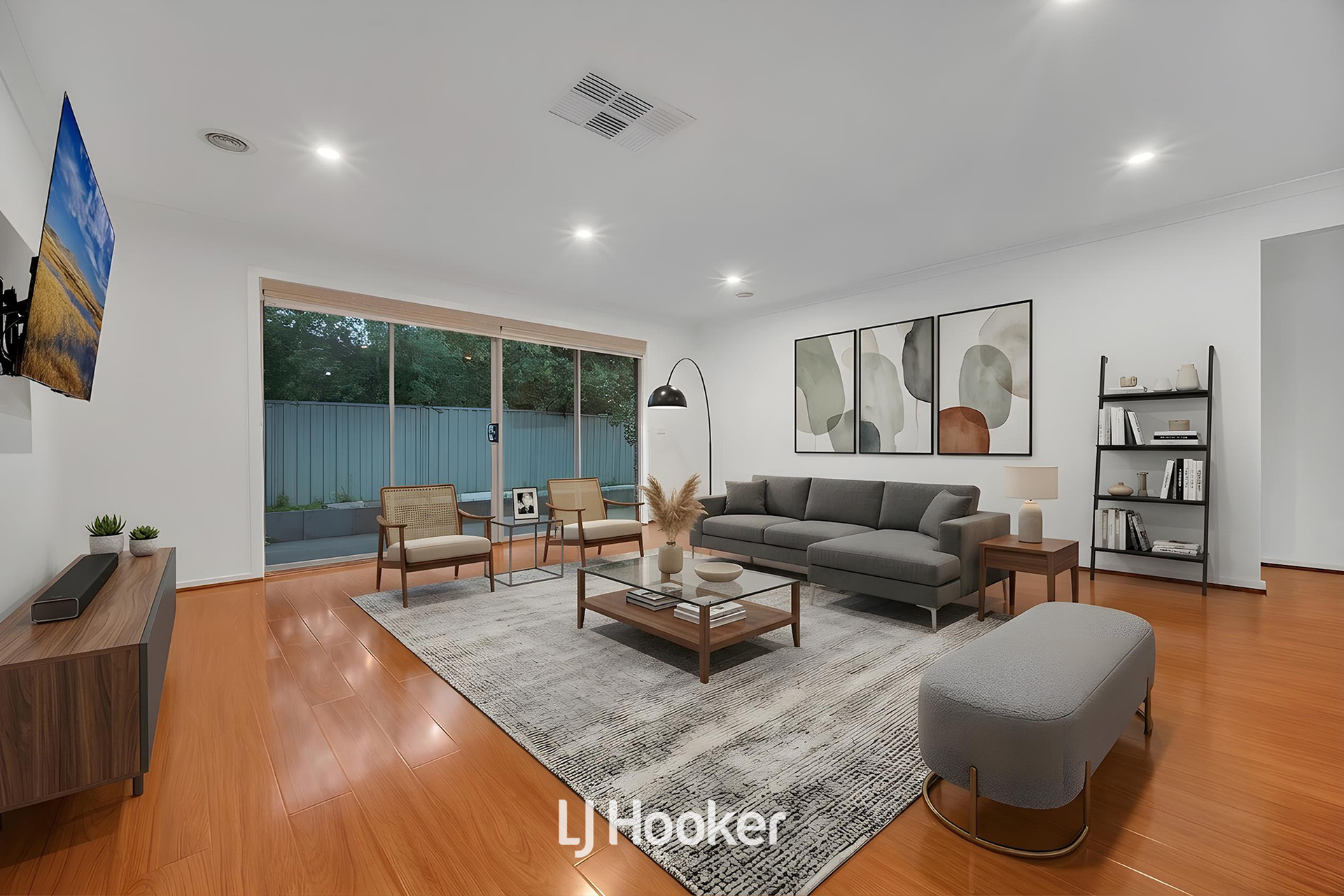 52 Bradford Drive, Cranbourne East, VIC 3977 - Image 5